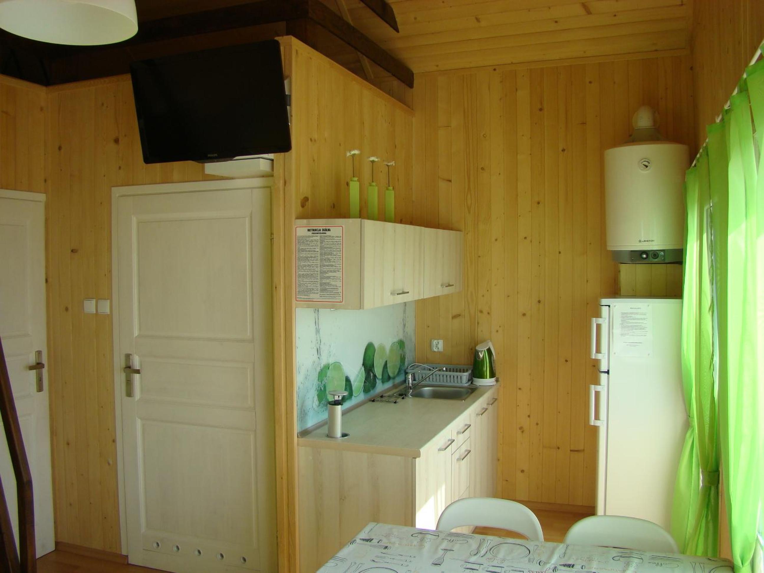 Three-Bedroom House photo 3
