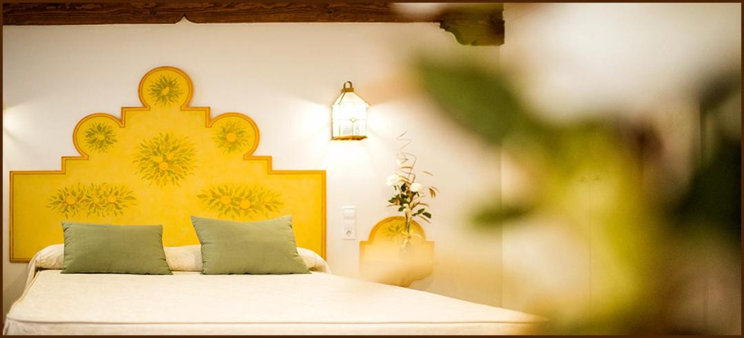 Suite with Balcony - Photo 5