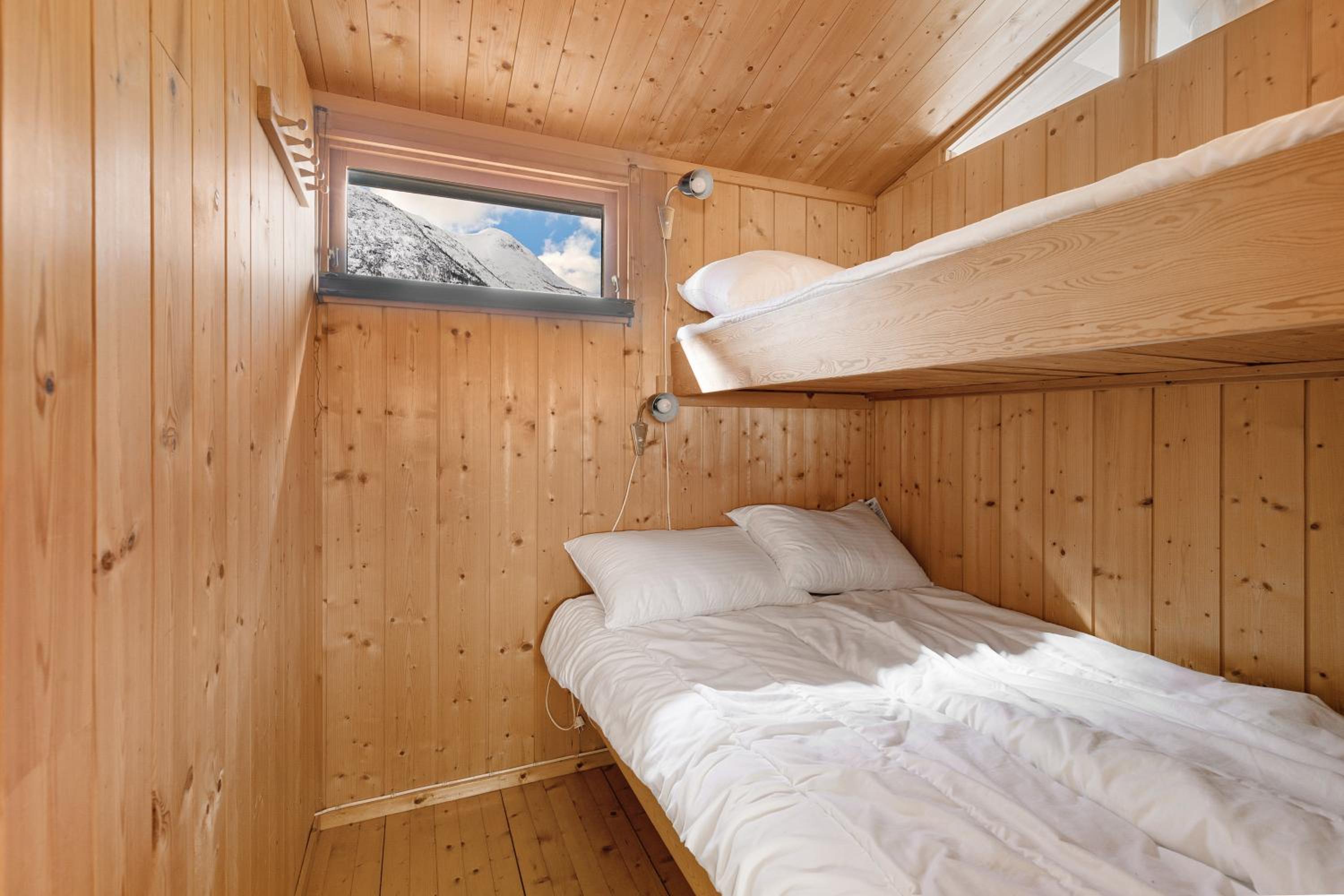 Two-Bedroom House photo 3