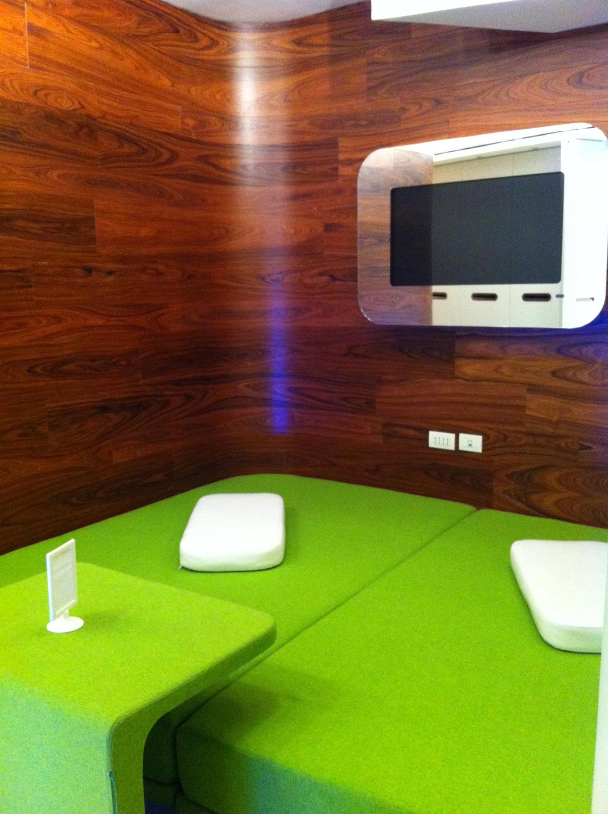 Suite - Photo 6
