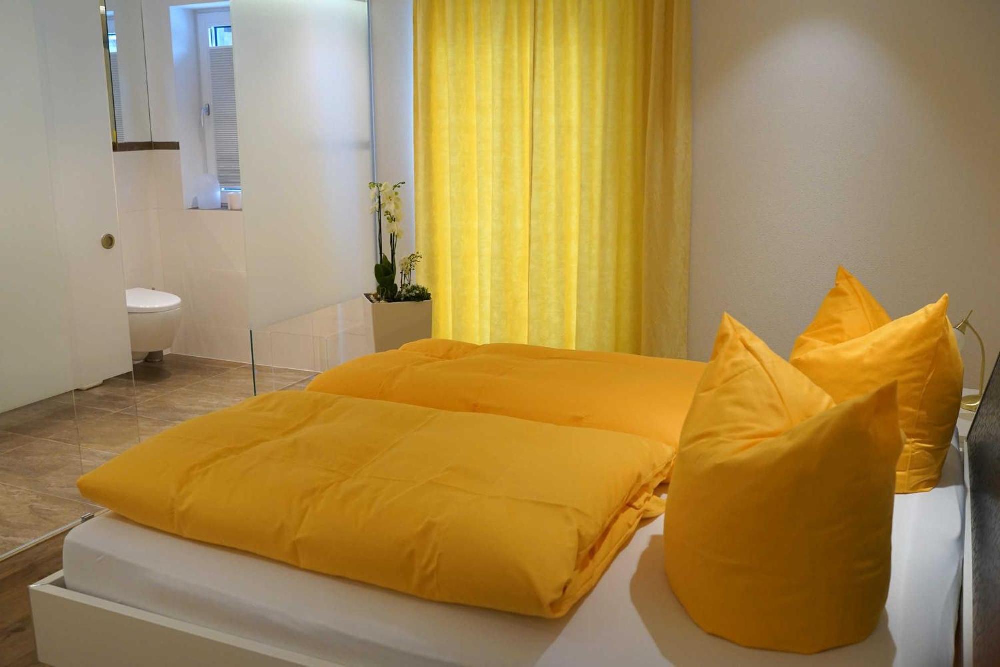 One-Bedroom Apartment with Balcony photo 2