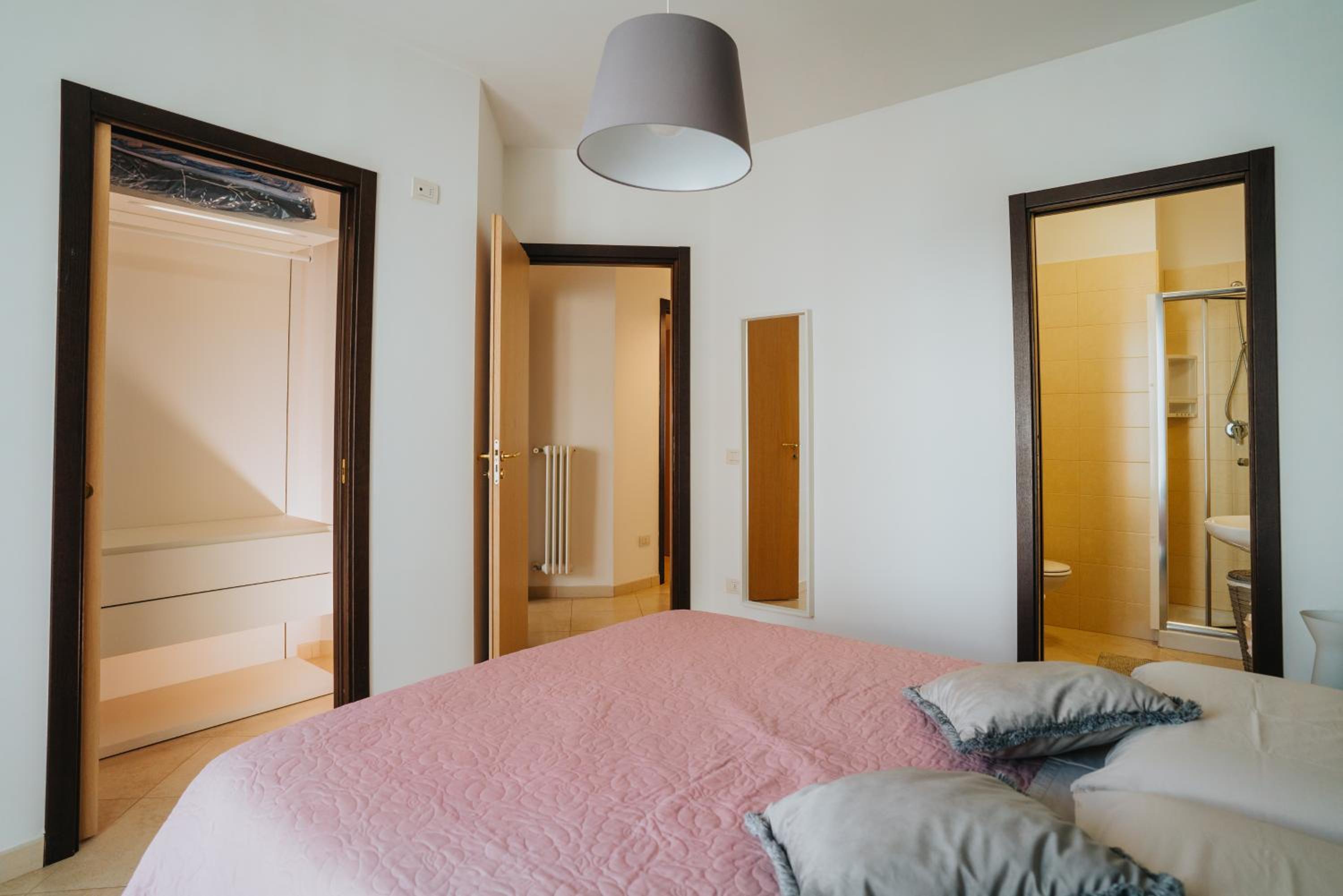 Three-Bedroom Apartment - Photo 23
