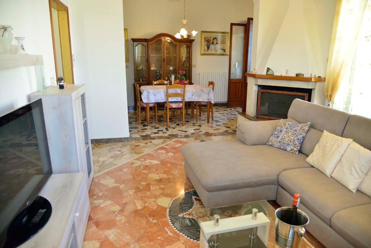 Three-Bedroom Apartment photo 3