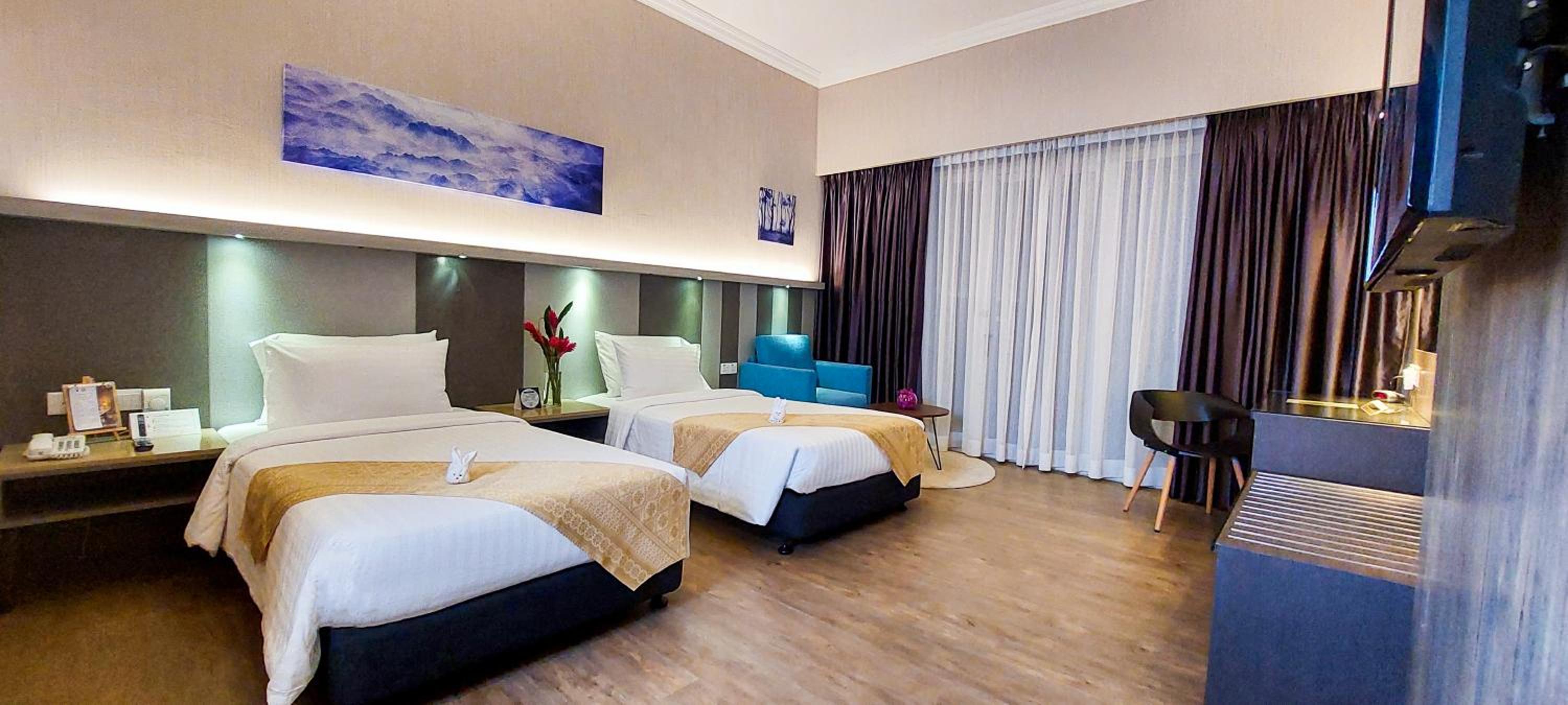 Grand Deluxe Room - Photo 1