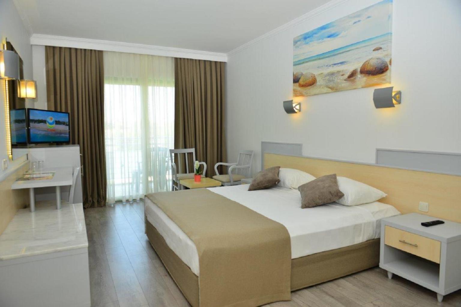 Suite with Balcony photo 3