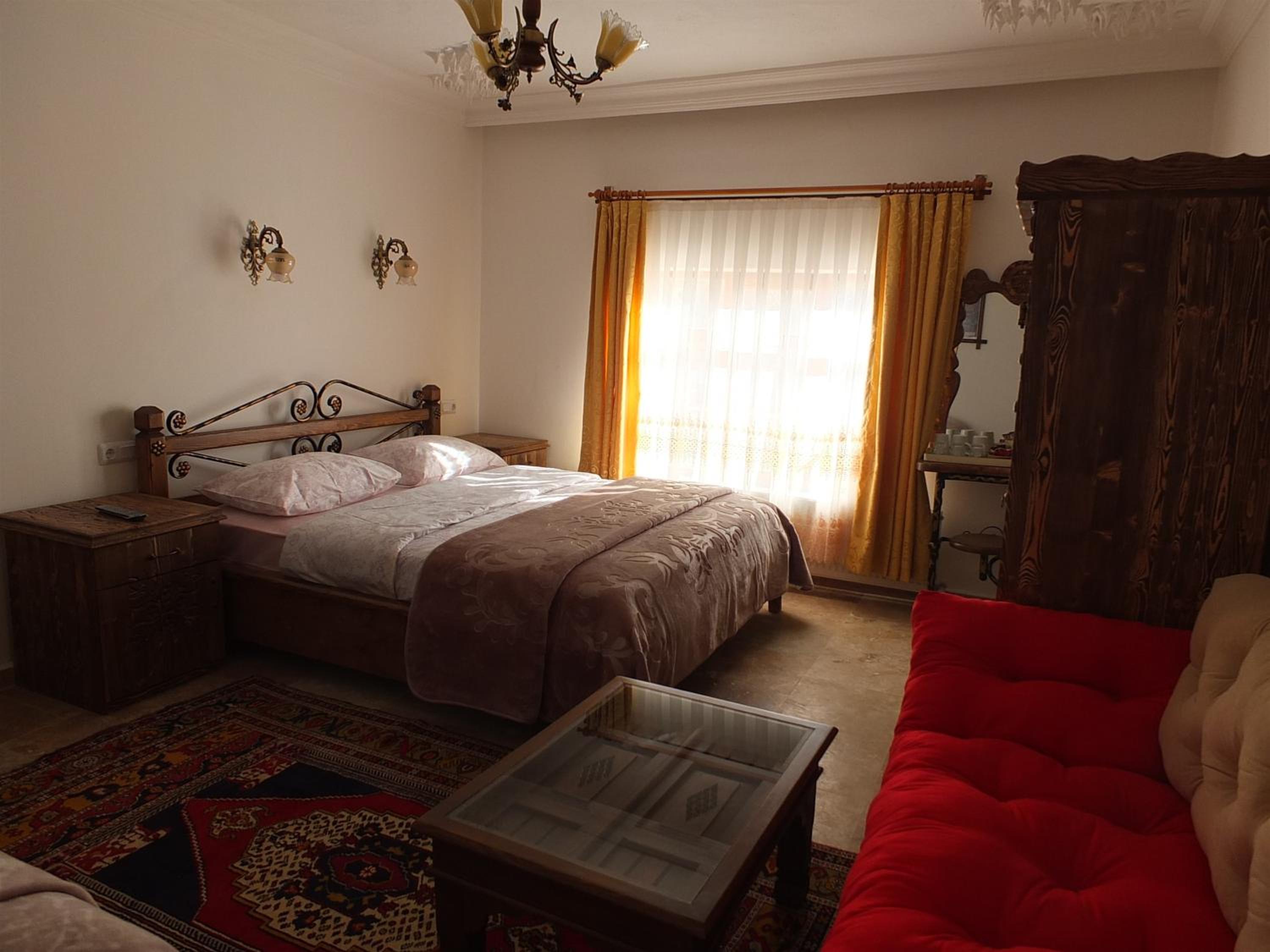 Luxury Triple Room - Photo 24