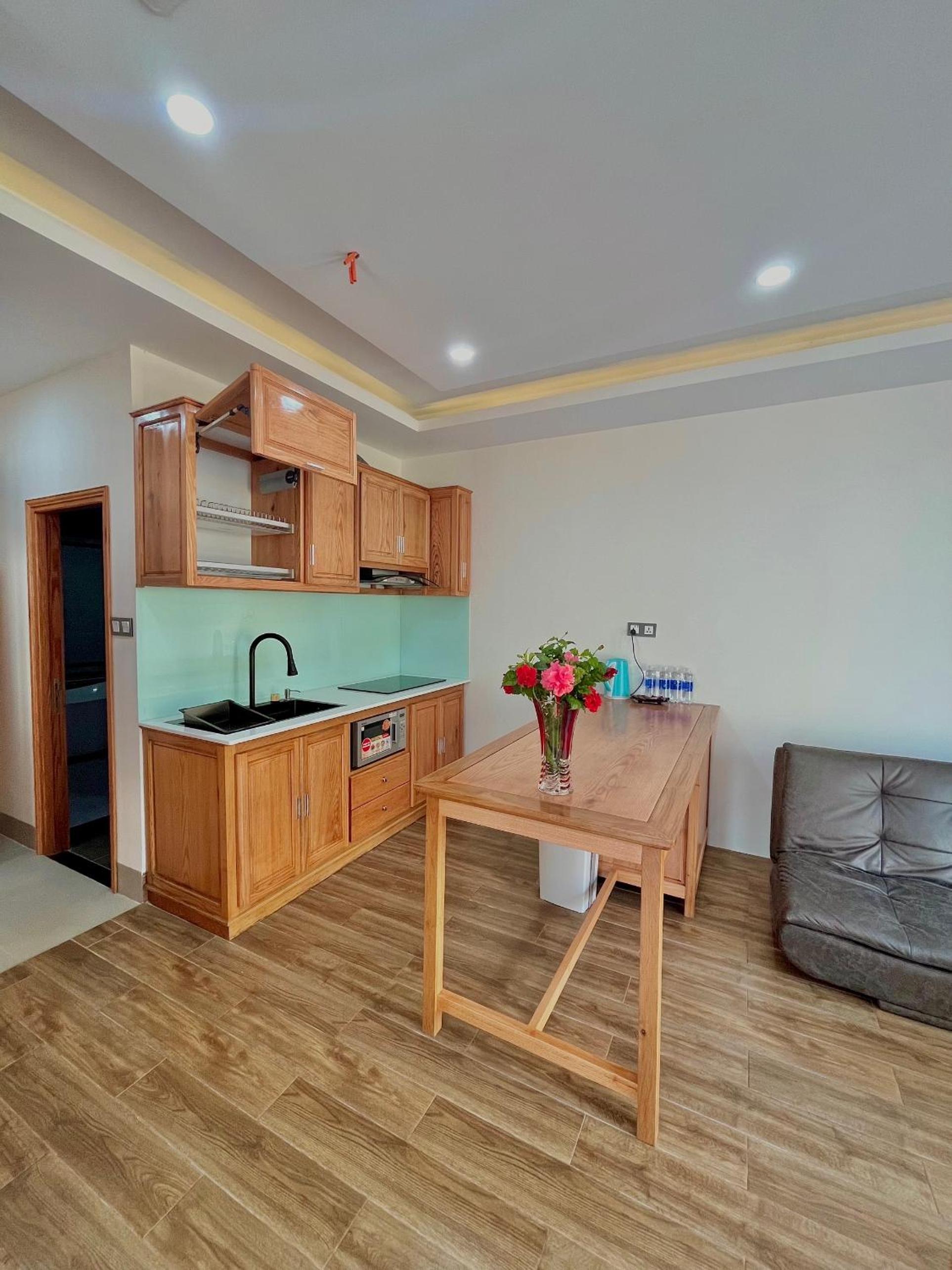 Family Room - Photo 4
