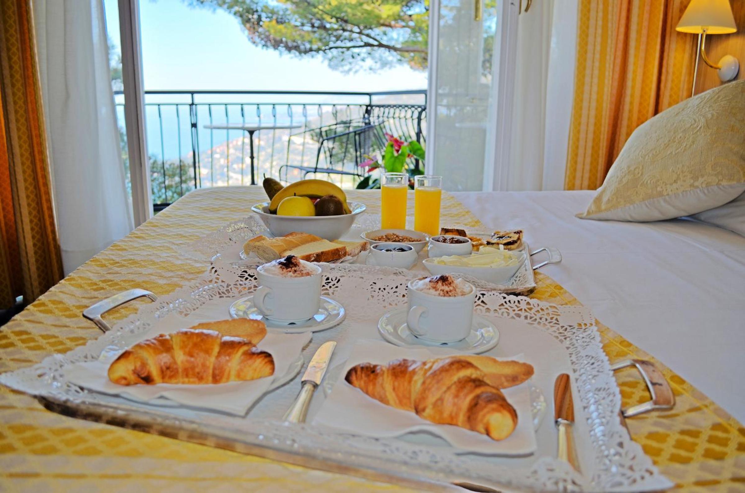 Suite with Sea View - Photo 3