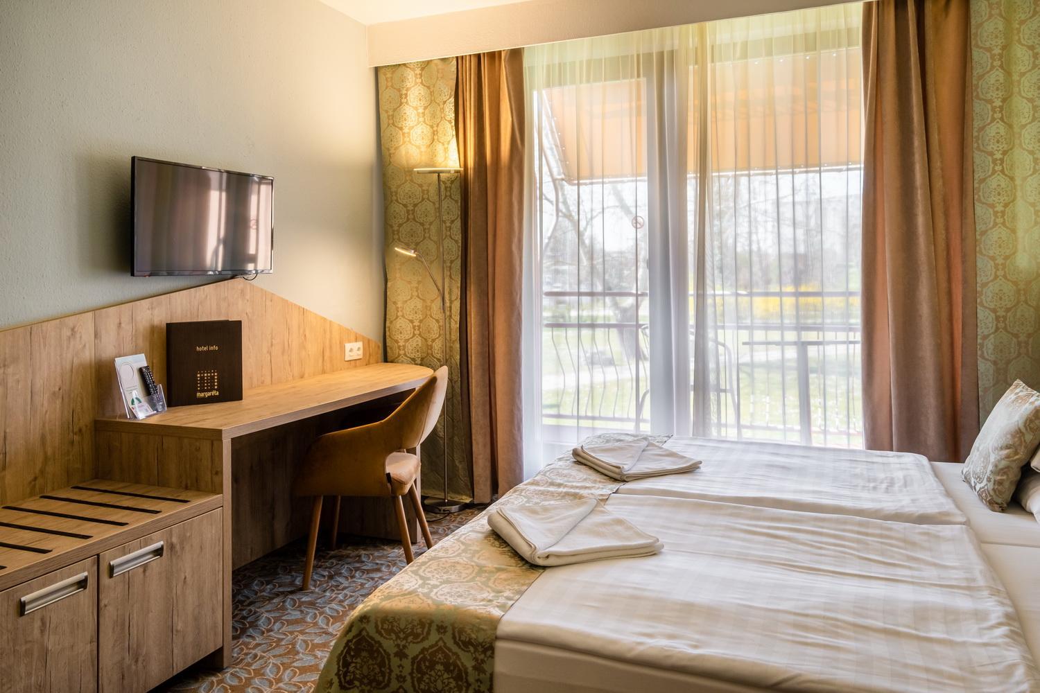 Superior Double Room - Photo 7