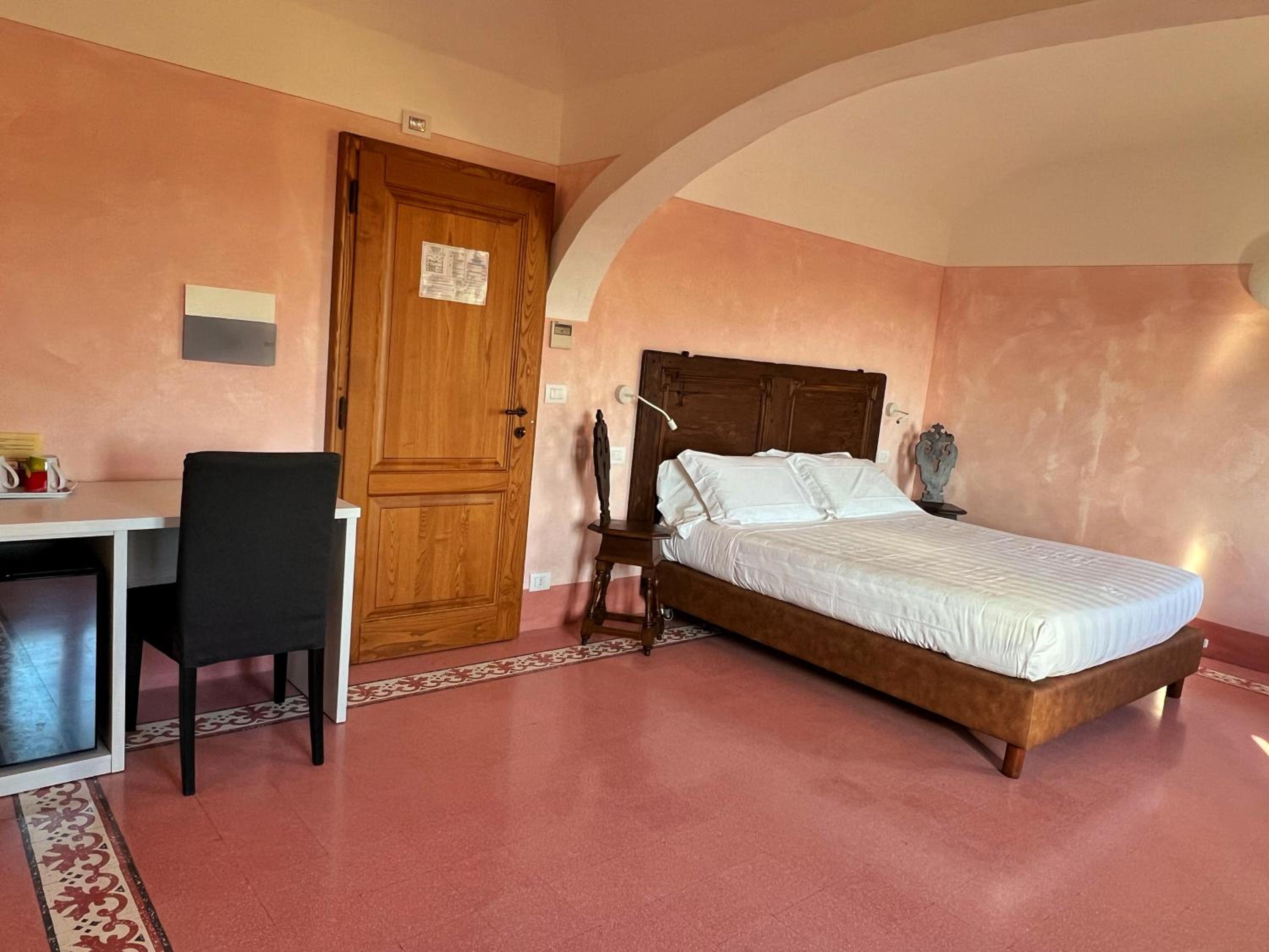 Superior Double Room - Photo 8