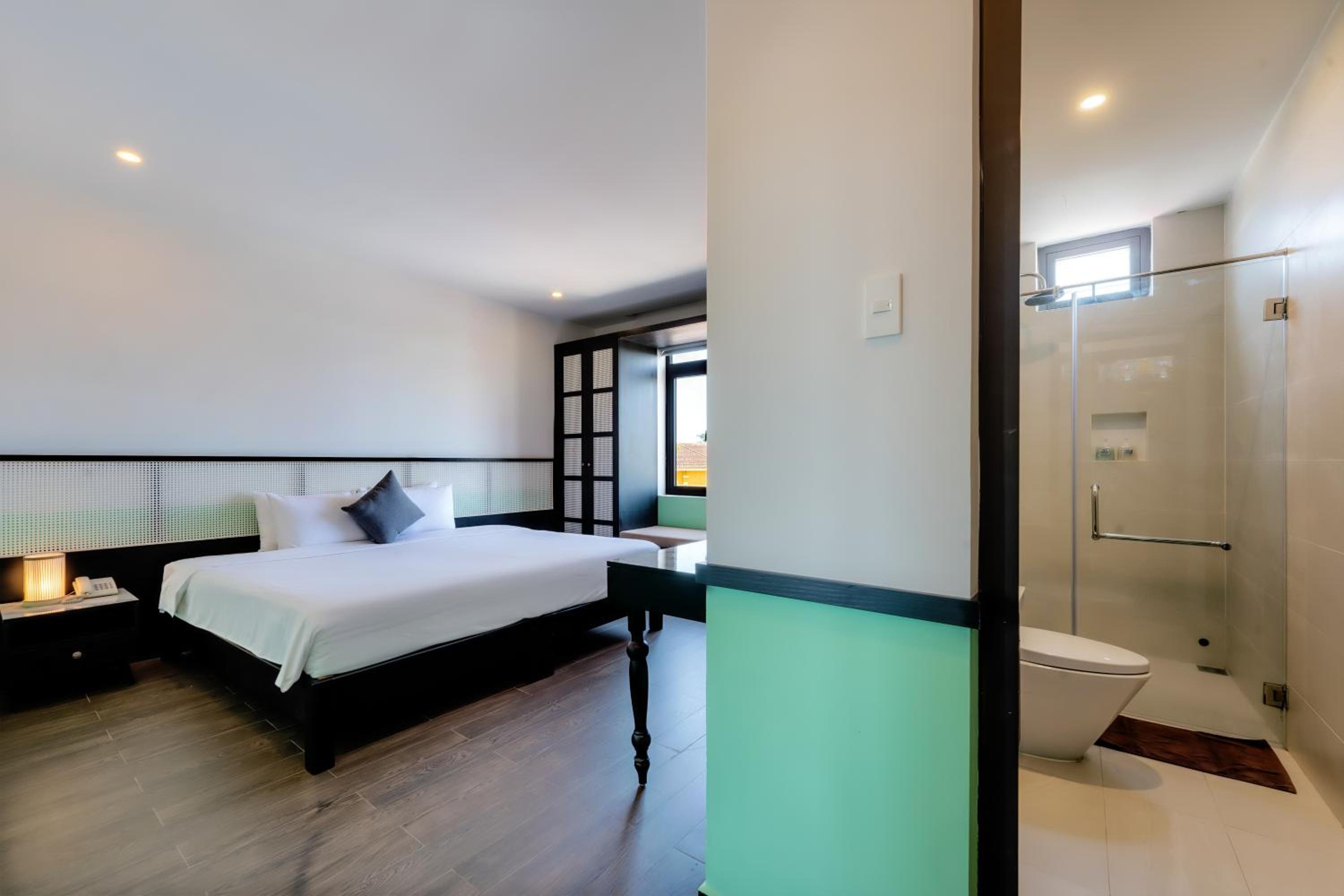 Double or Twin Room with City View