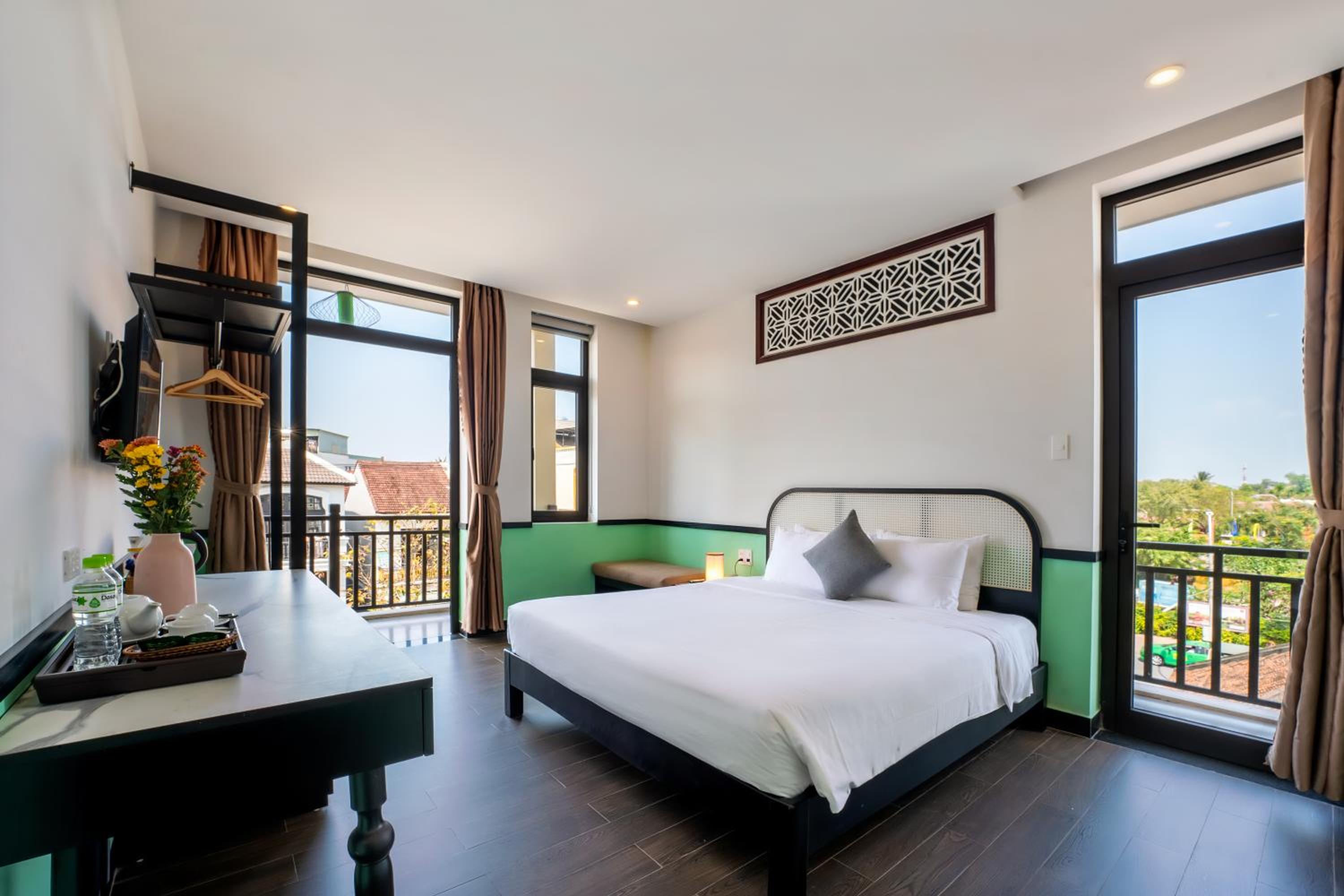 Deluxe Double Room with Balcony