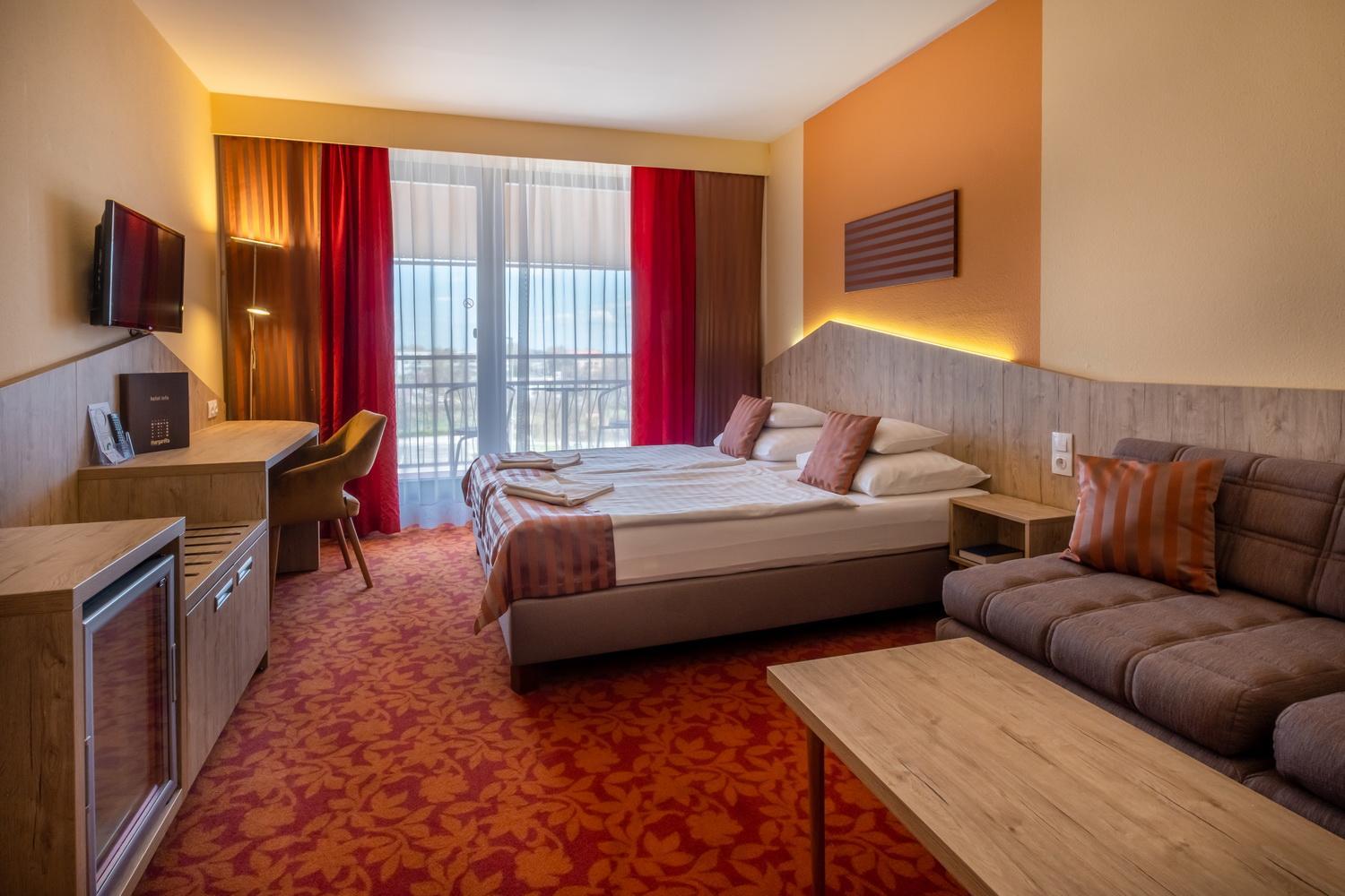Superior Double Room - Photo 8