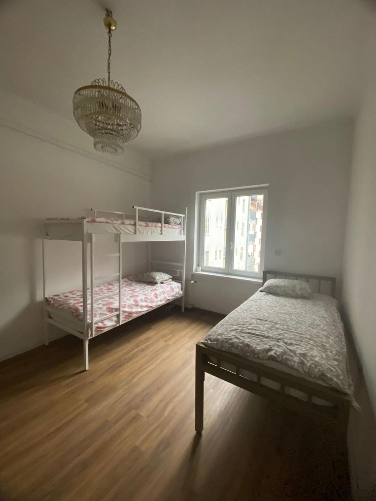 Quintuple Room with Balcony - Photo 40