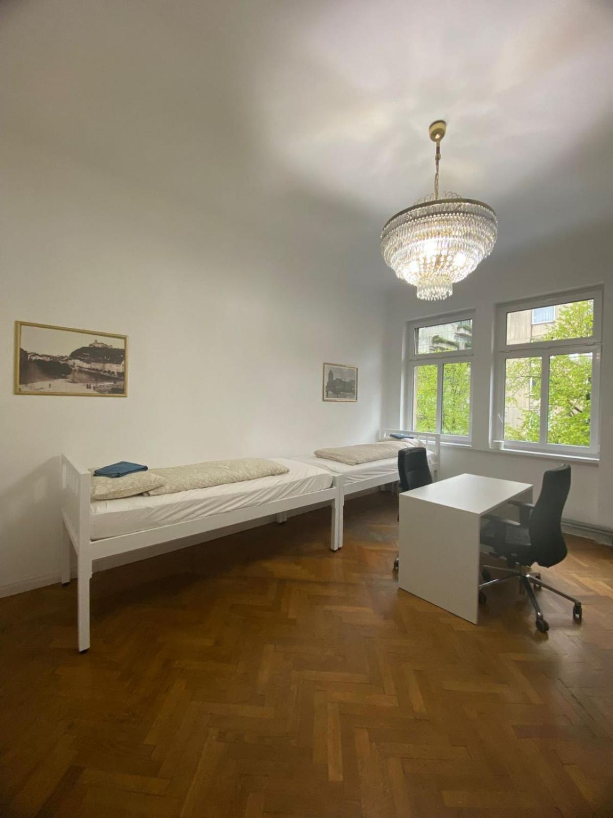 Quintuple Room with Balcony - Photo 44