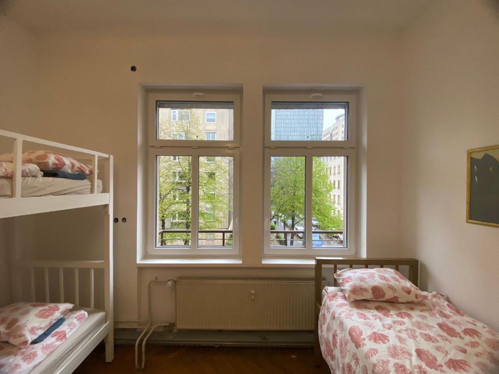 Quintuple Room with Balcony - Photo 31