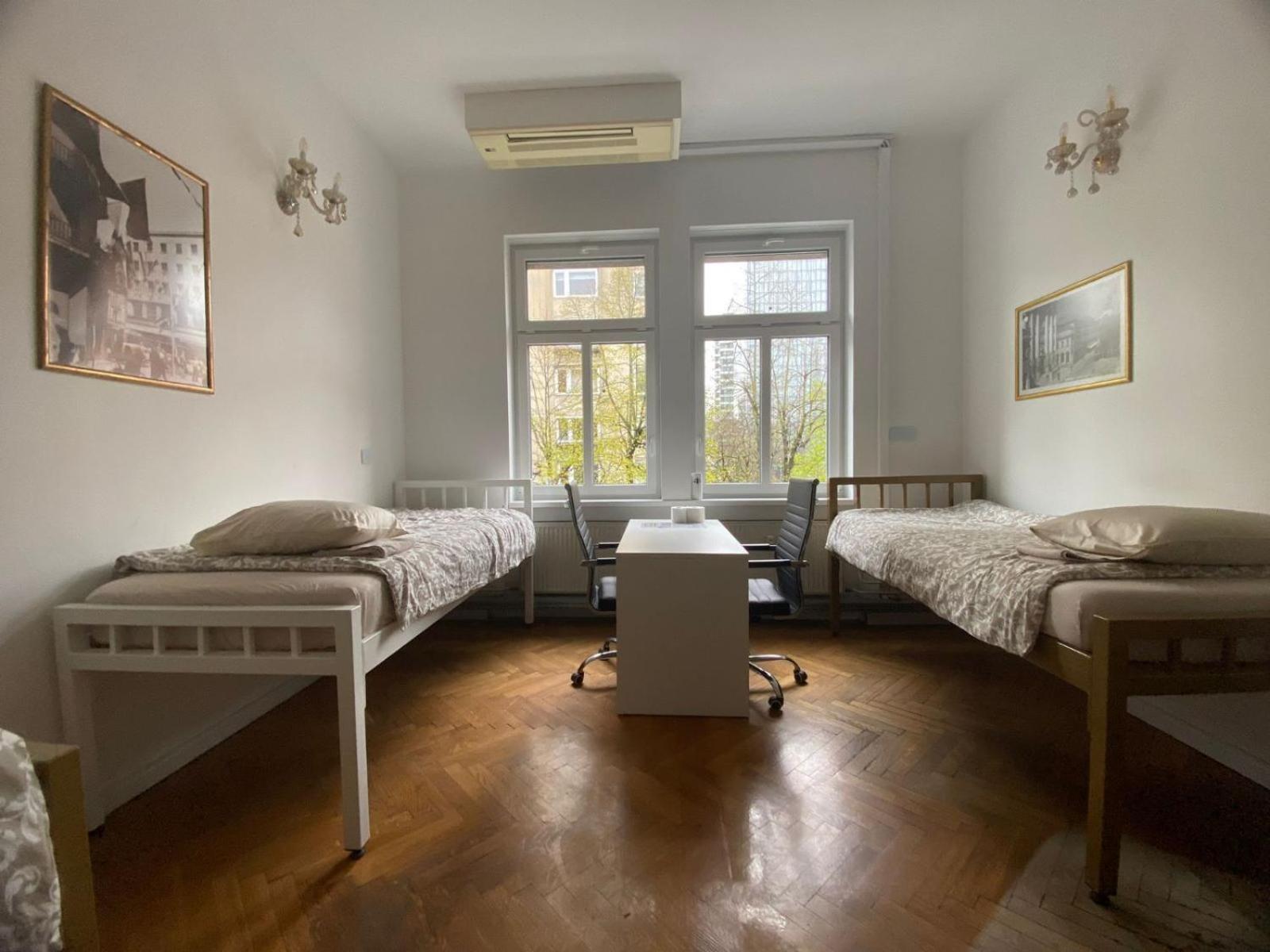 Quintuple Room with Balcony - Photo 7