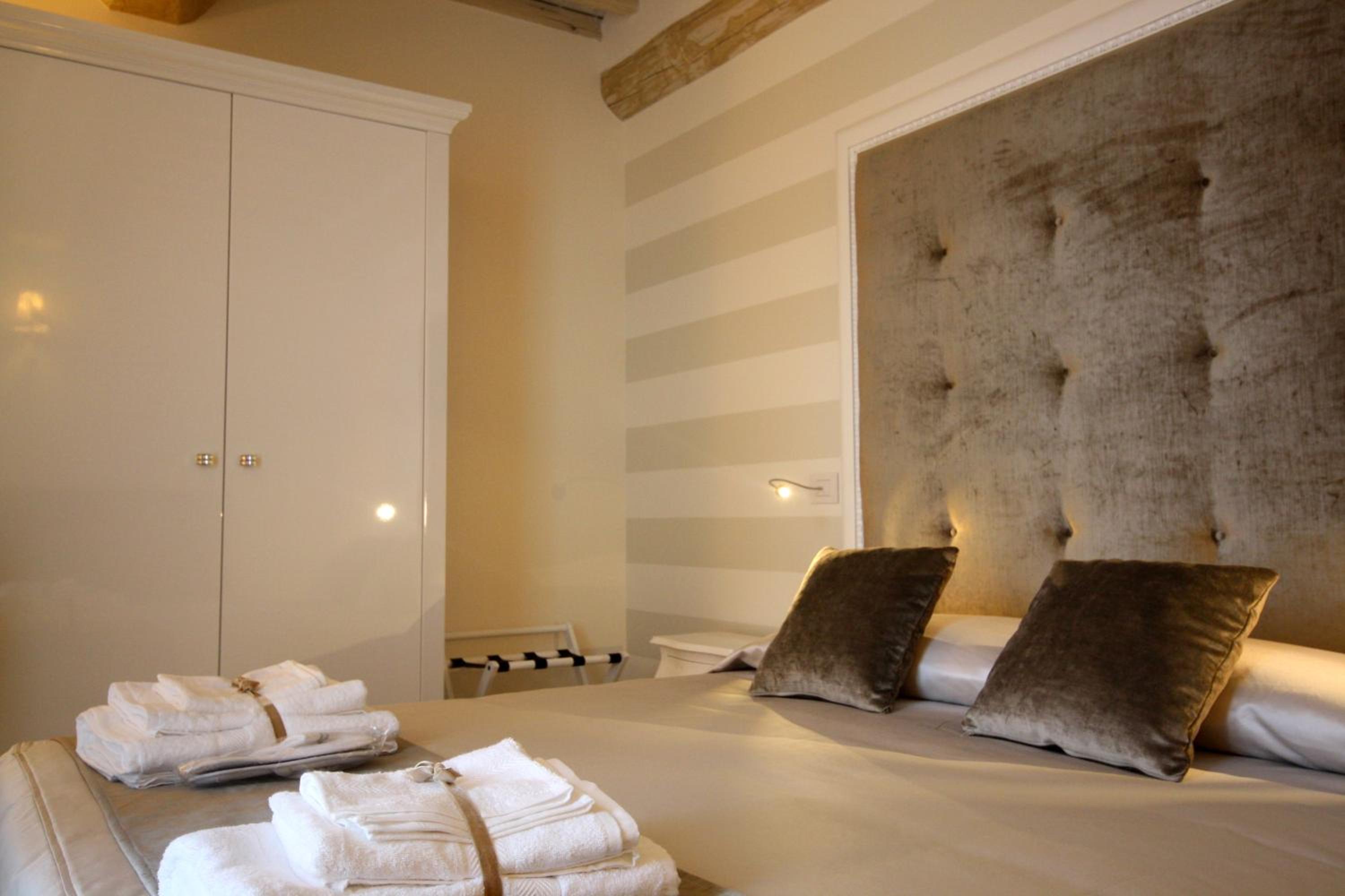 Superior Quadruple Room photo 2