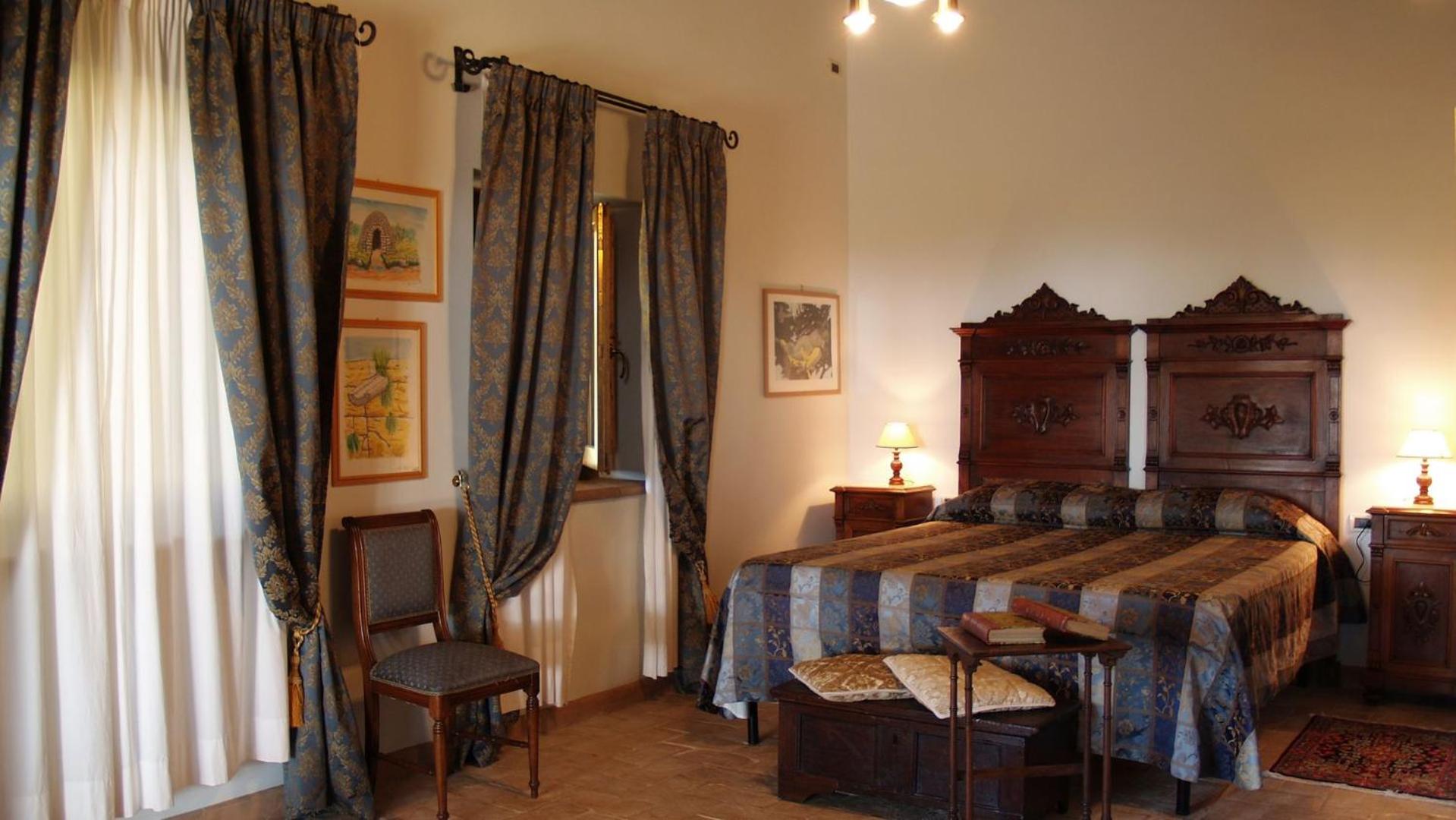 Double Room - Photo 9