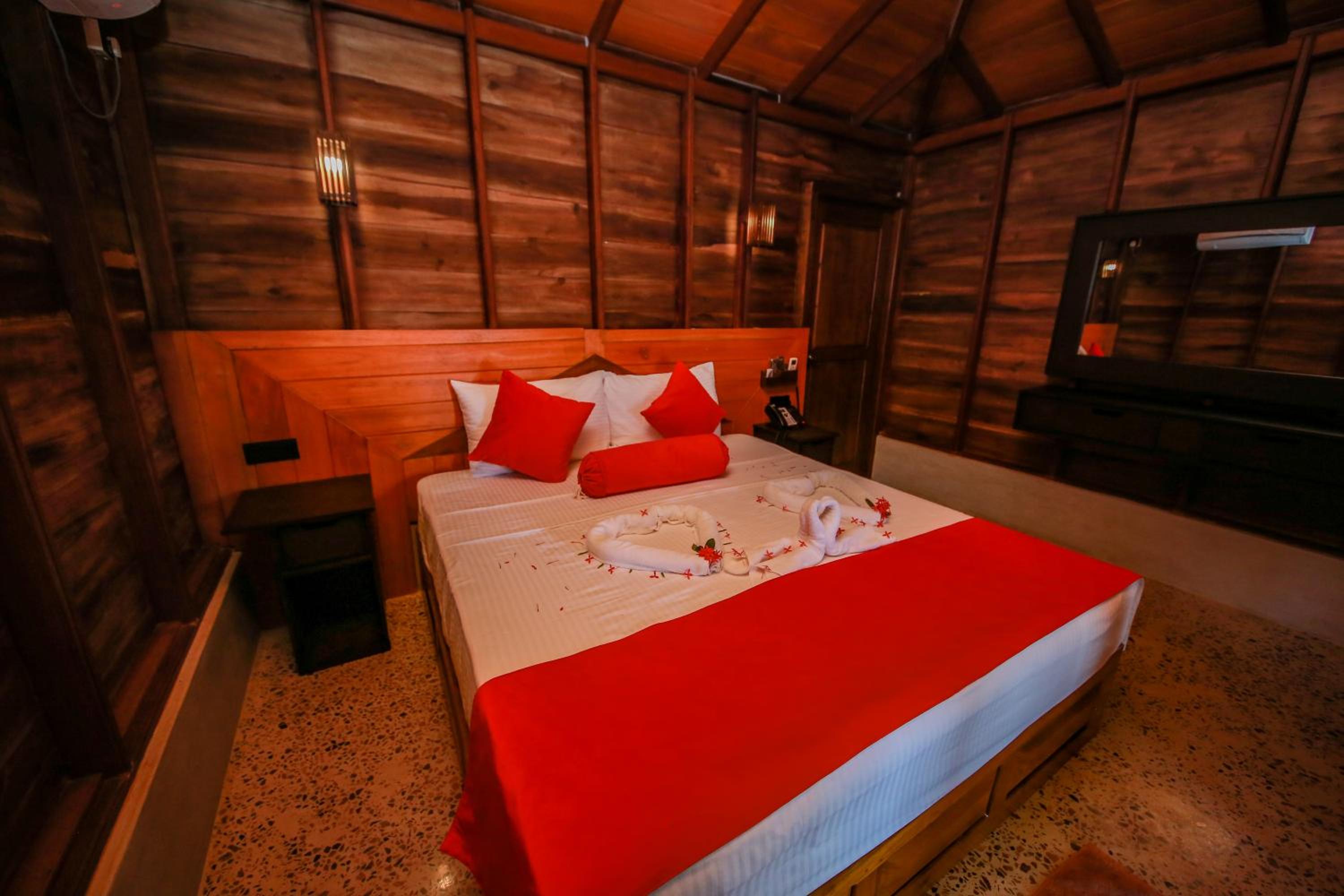 Deluxe Double Room with Sea View photo 1