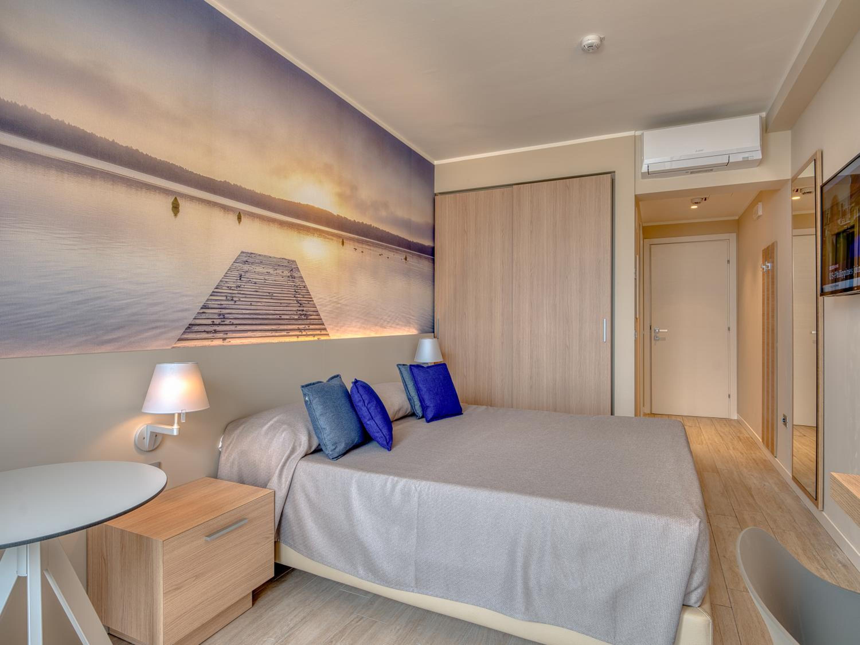 Panoramic Double or Twin Room - Photo 12