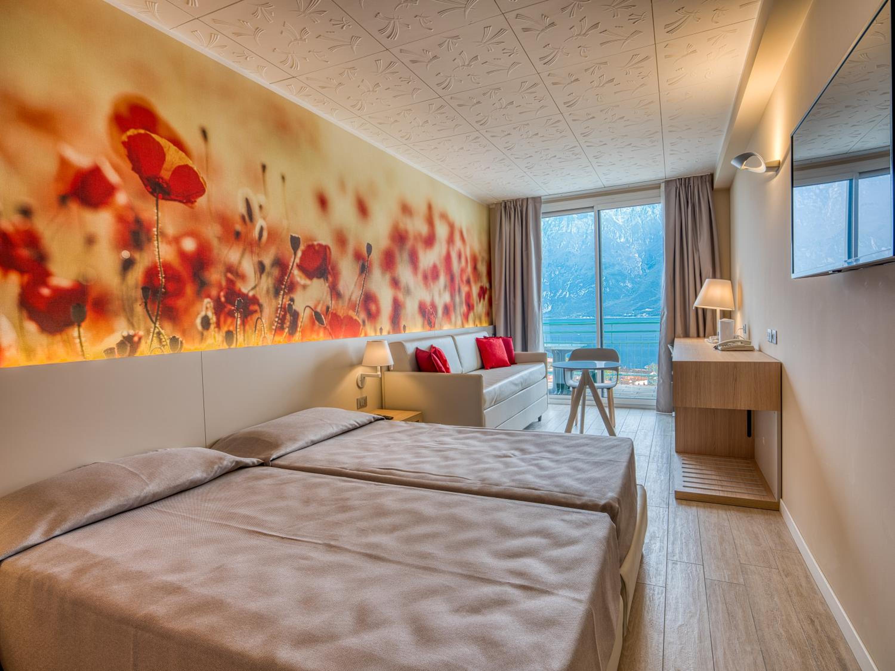 Panoramic Double or Twin Room - Photo 10