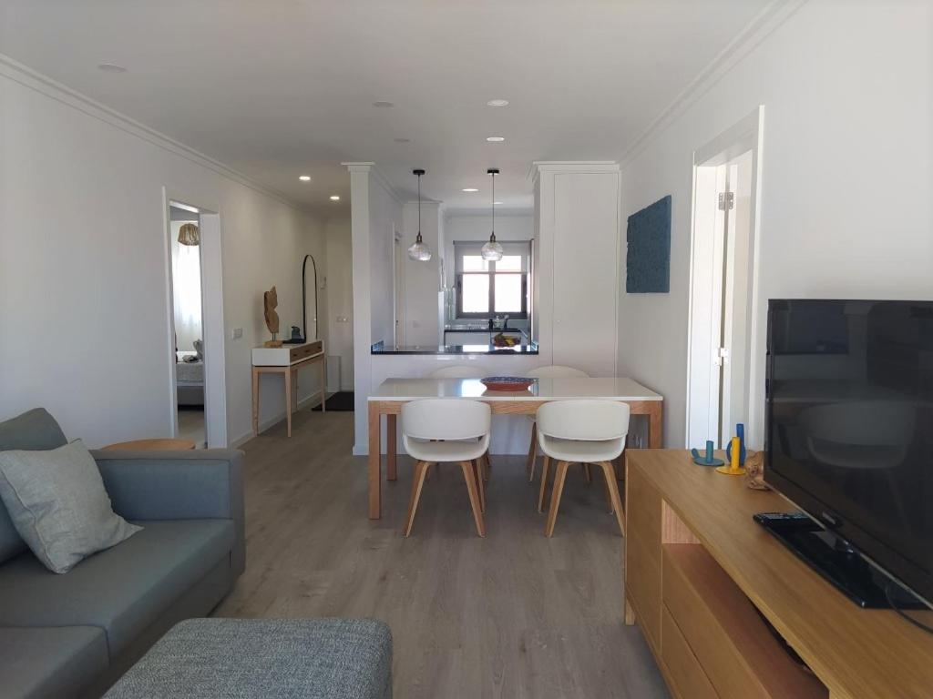 Three-Bedroom Apartment photo 1