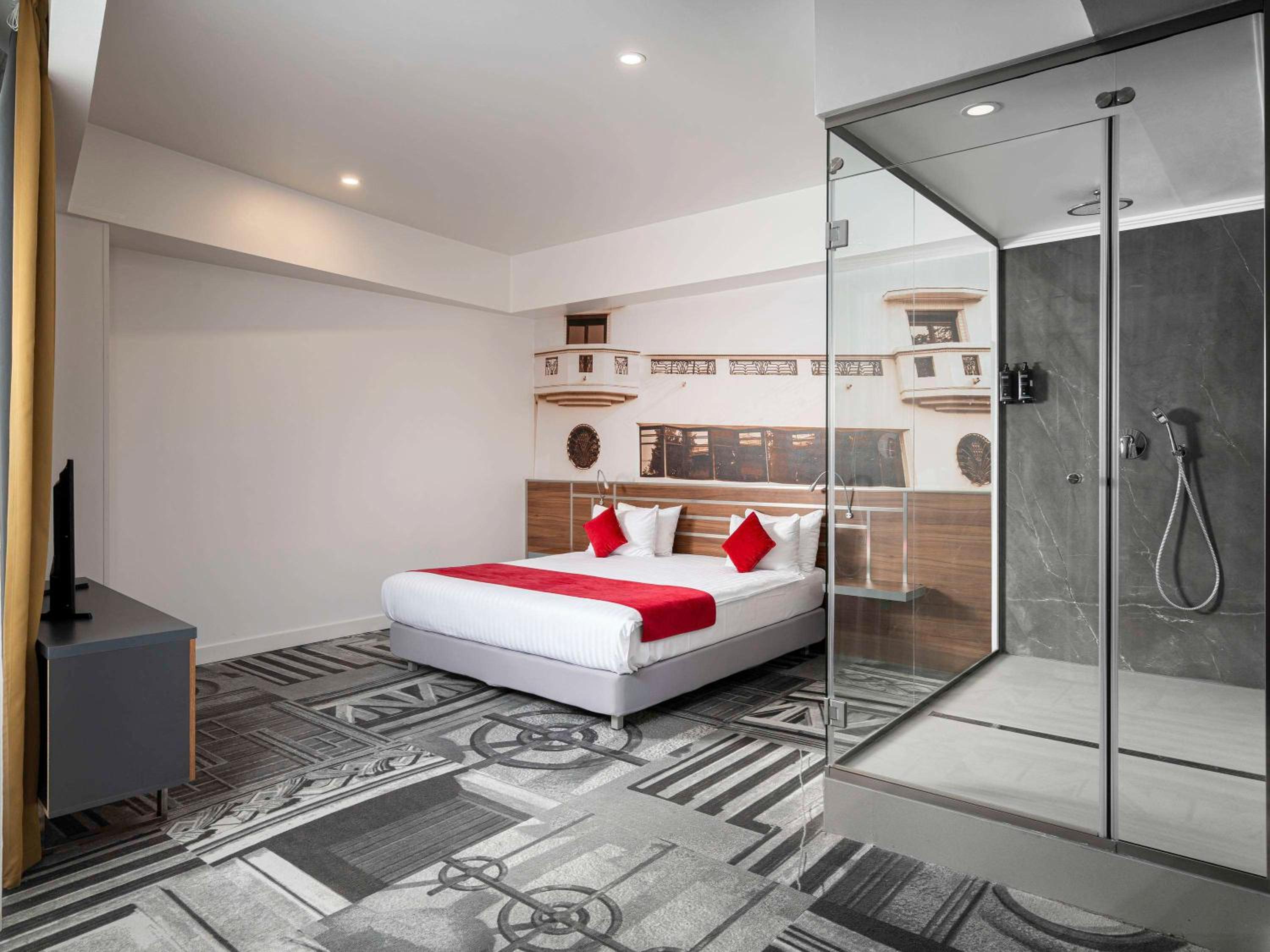 Privilege Suite with Double Bed - Photo 4