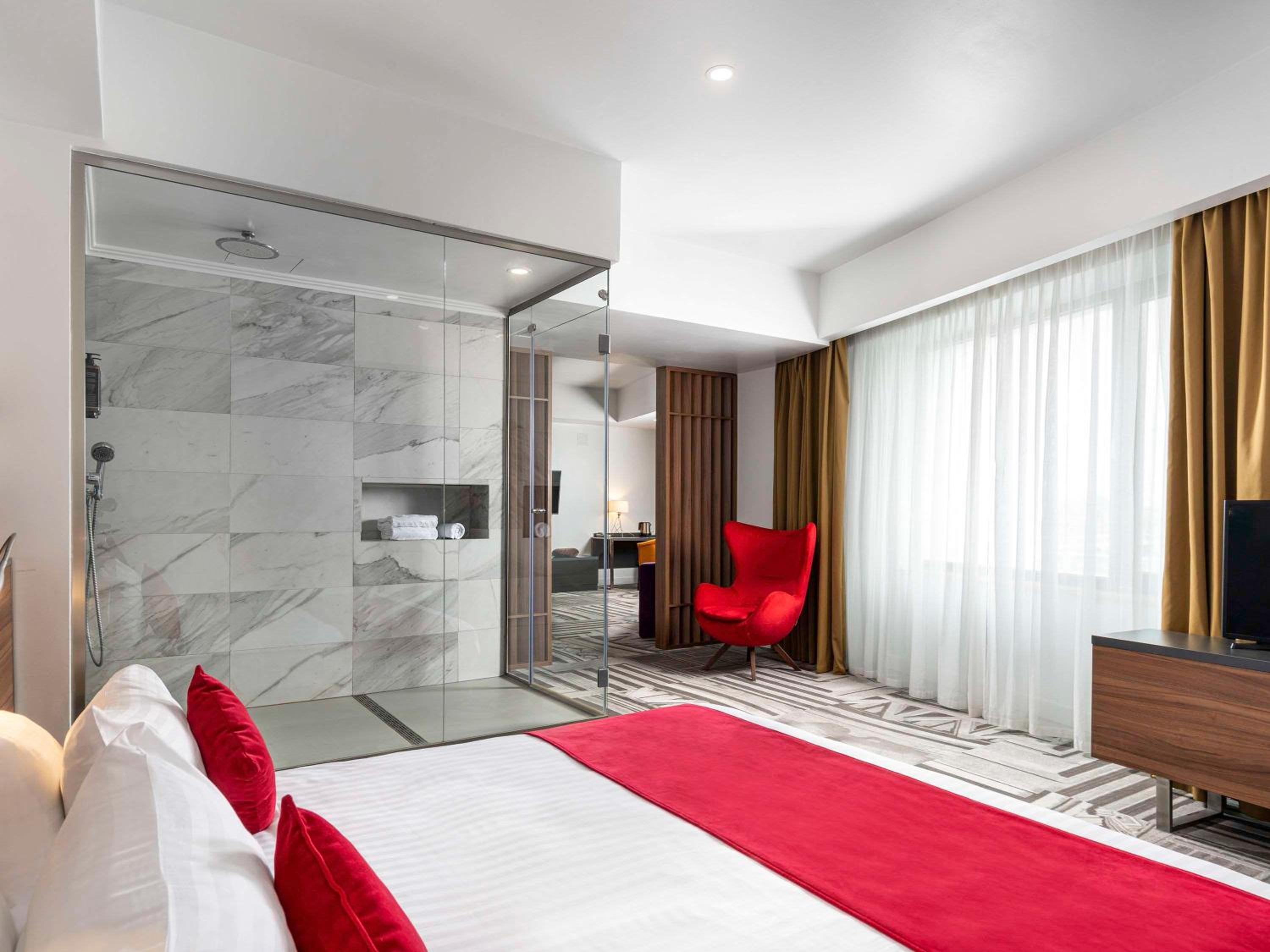 Privilege Suite with Double Bed - Photo 2