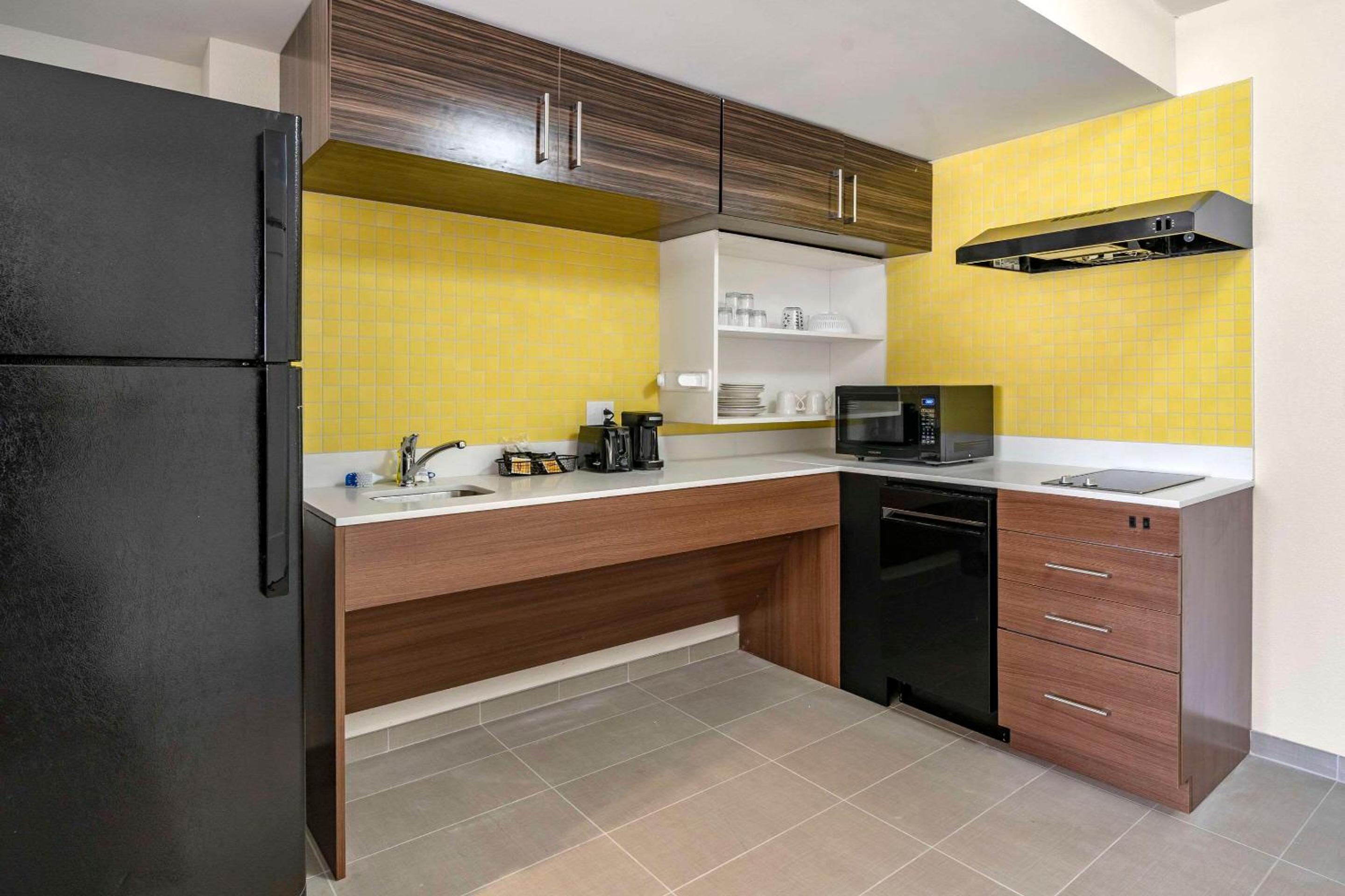 Efficiency Suite with Two Doubles - Non Smoking - Photo 2
