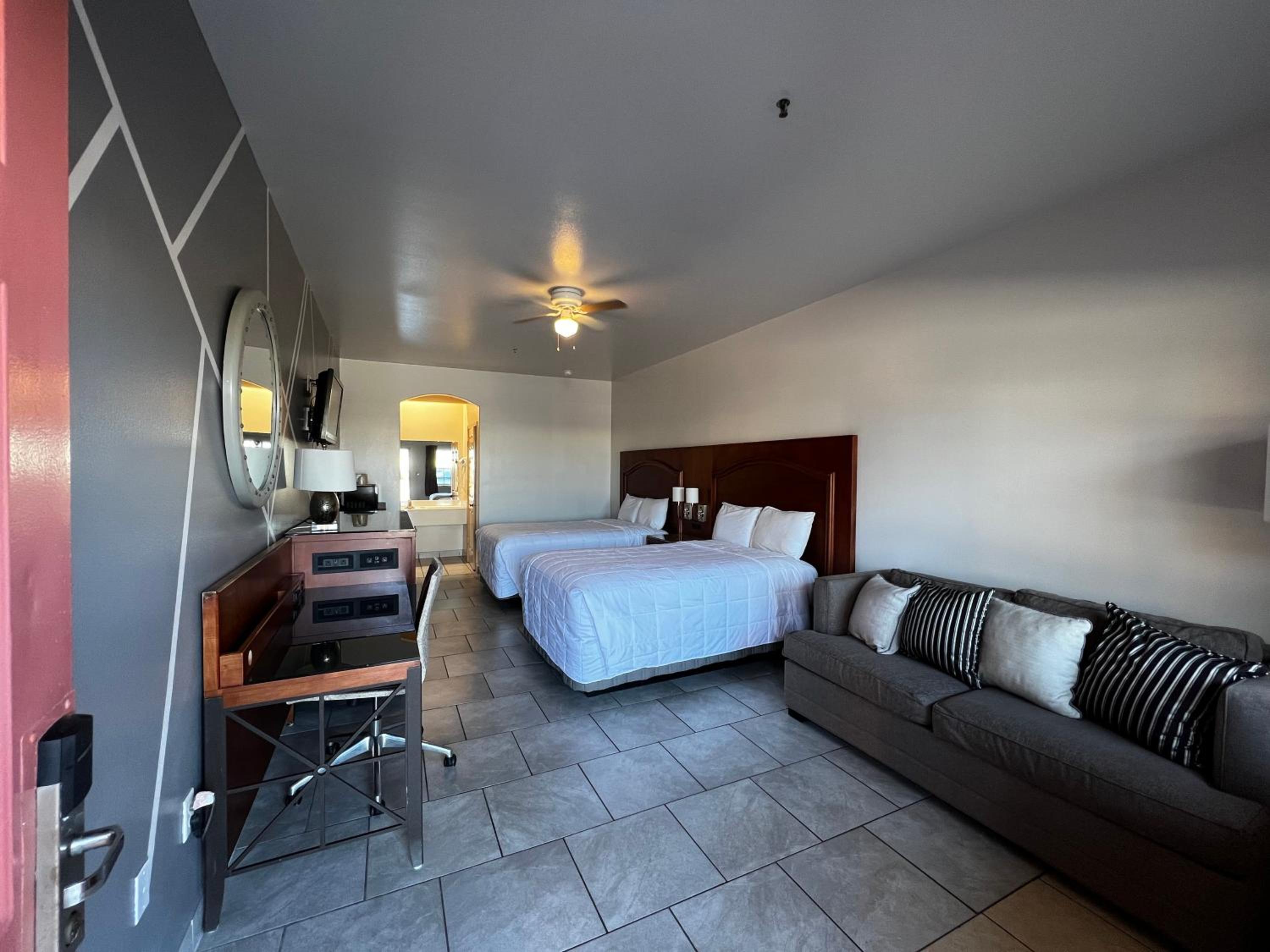 Deluxe Double Room with Extra Bed