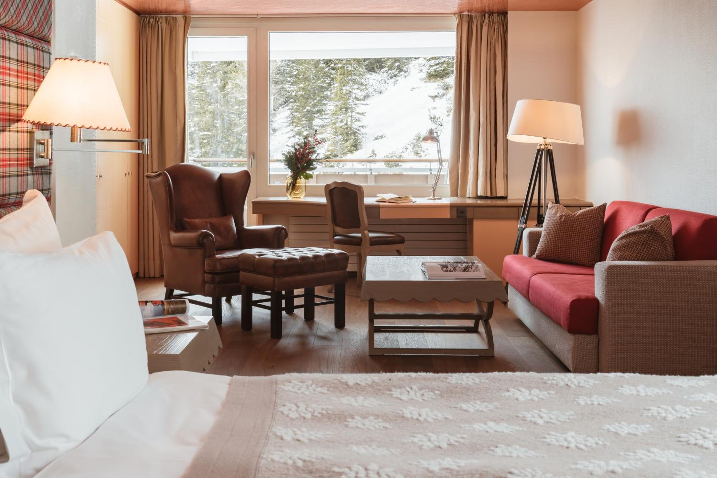 Junior Suite West Facing - Photo 1