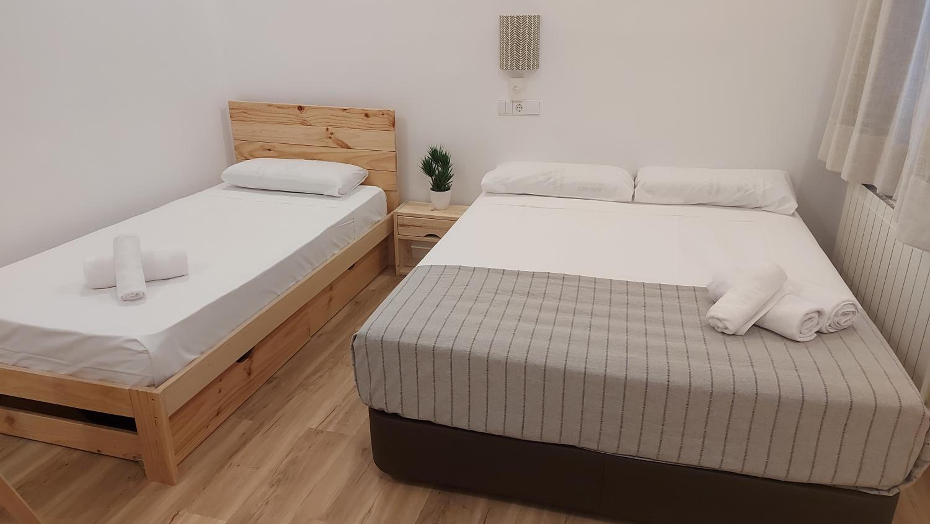 Triple Room with Shared Bathroom photo 2