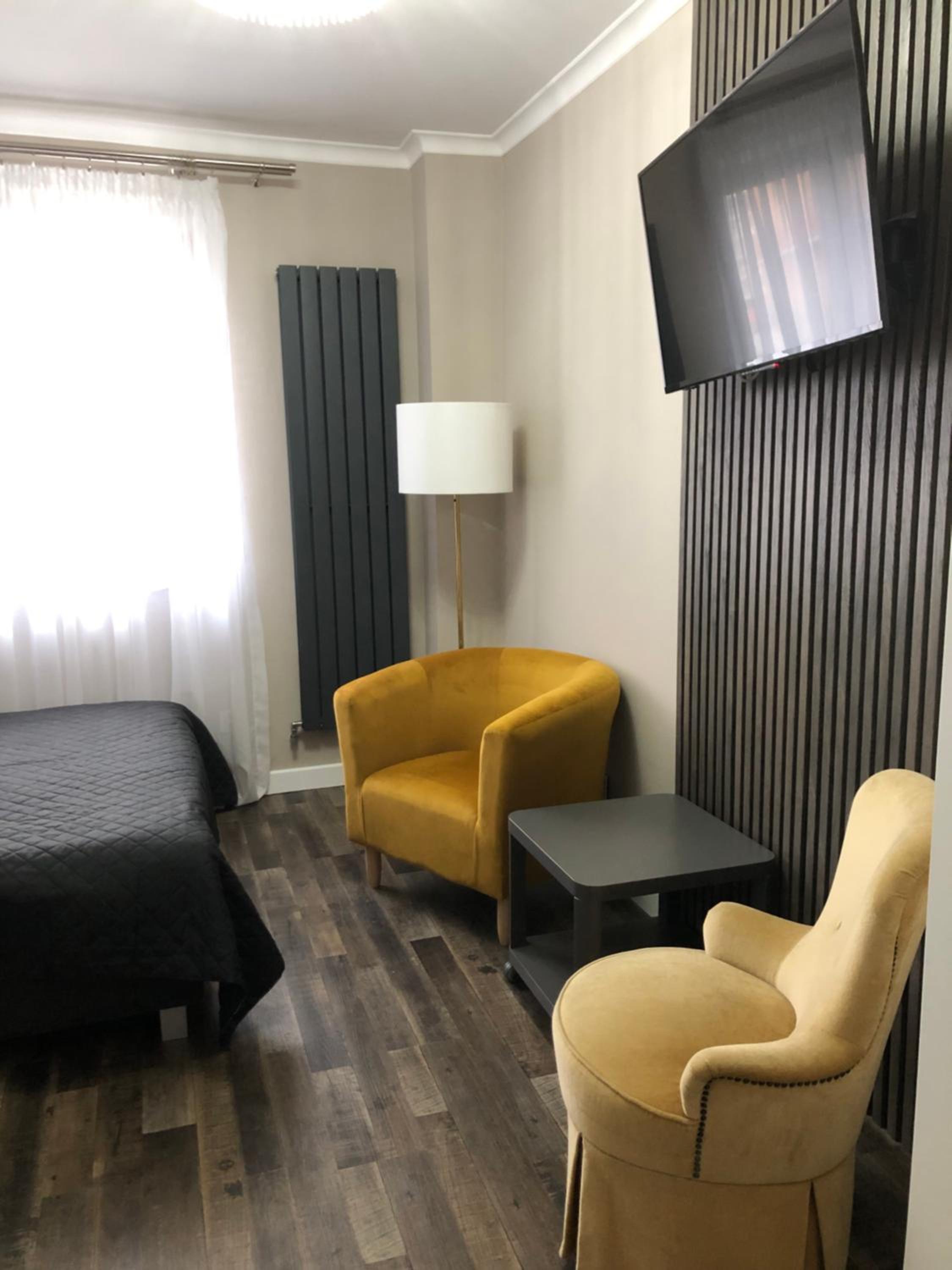 Small Double Room photo 1