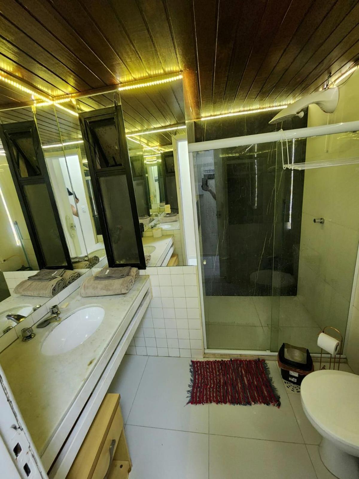 Studio Apartment - Photo 2