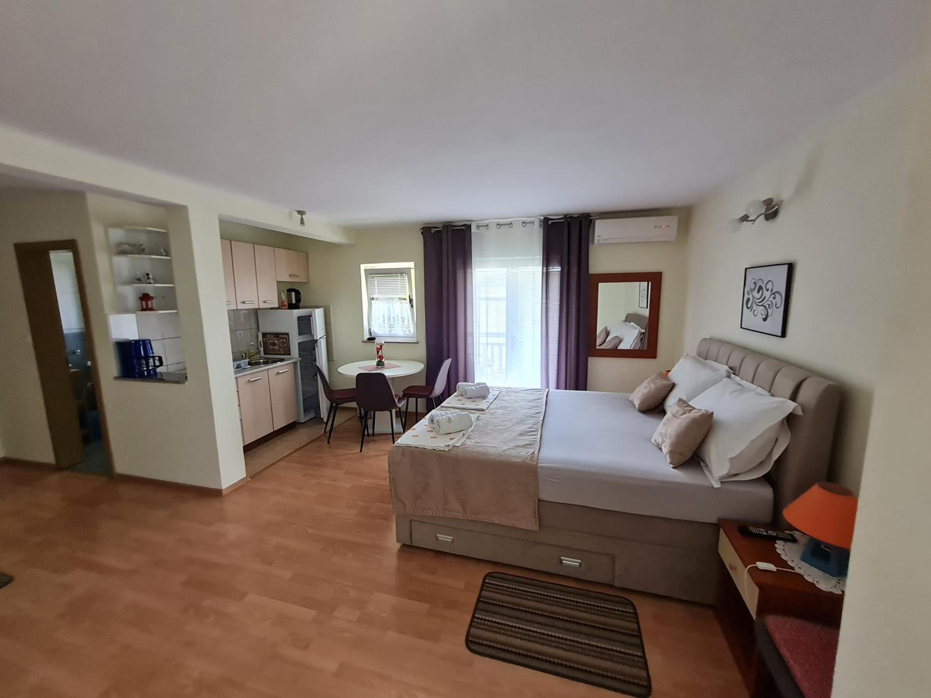 Apartment - Photo 1
