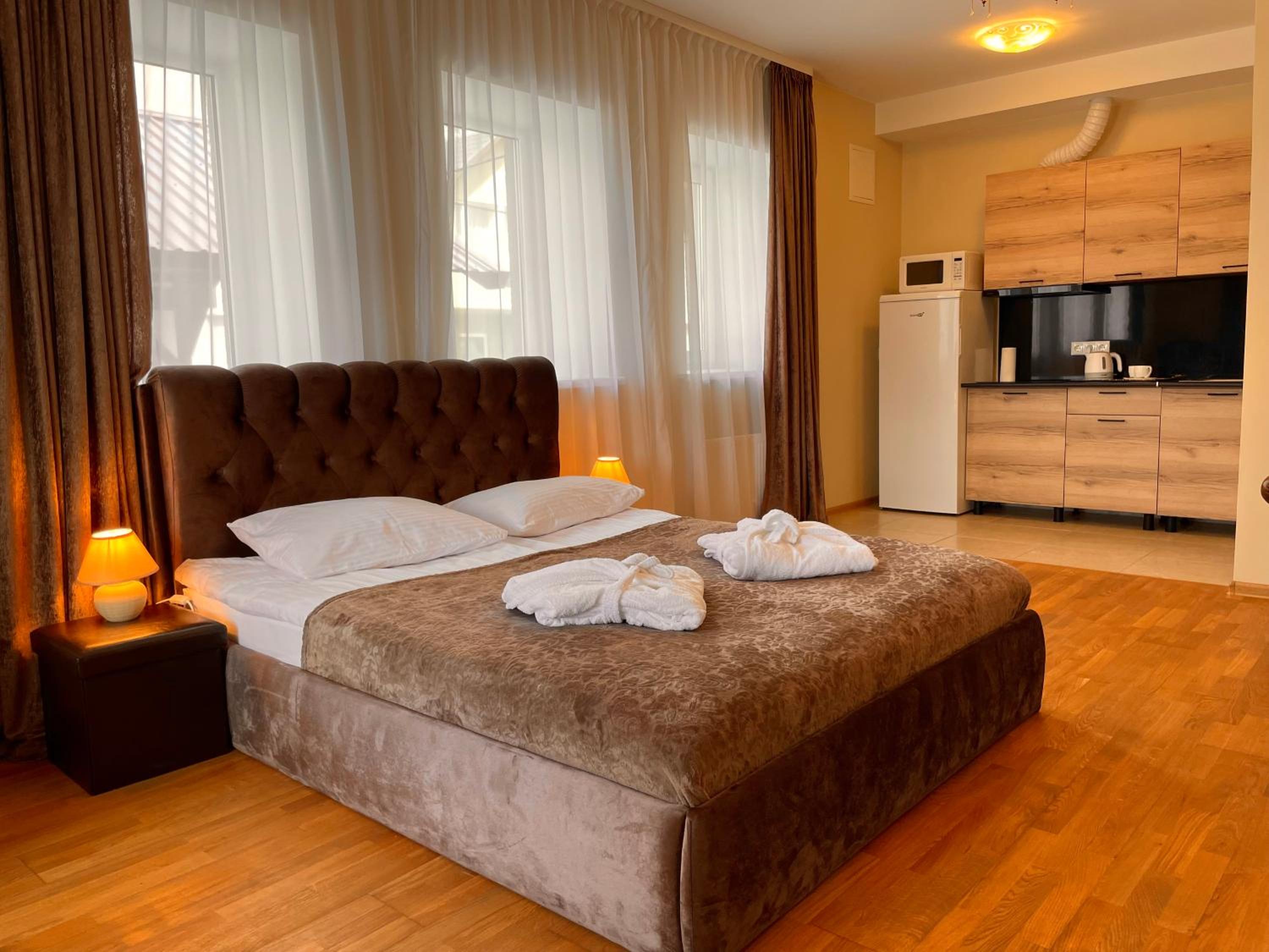 Double Room with Spa Package - Photo 4