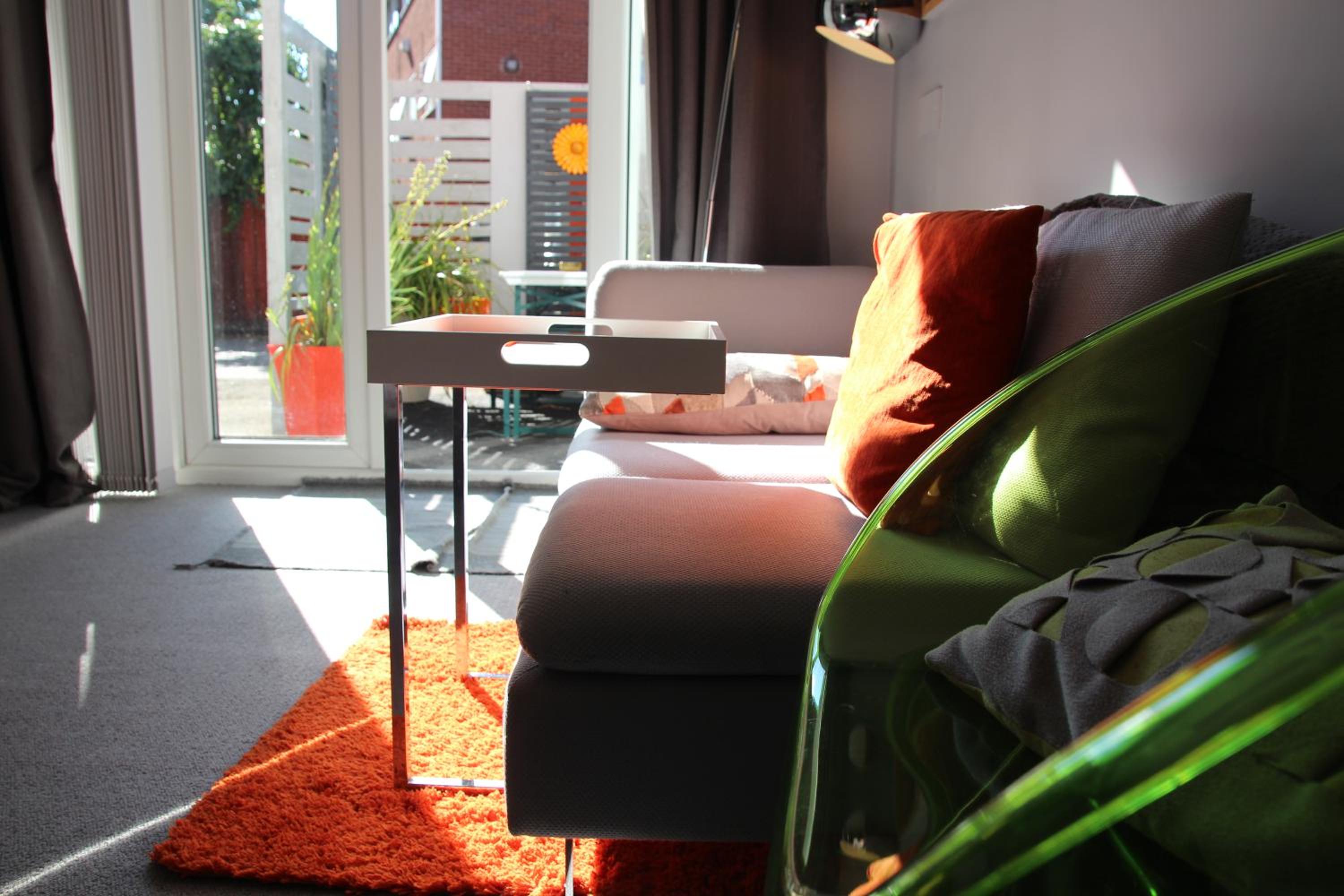 Studio Apartment - Photo 2