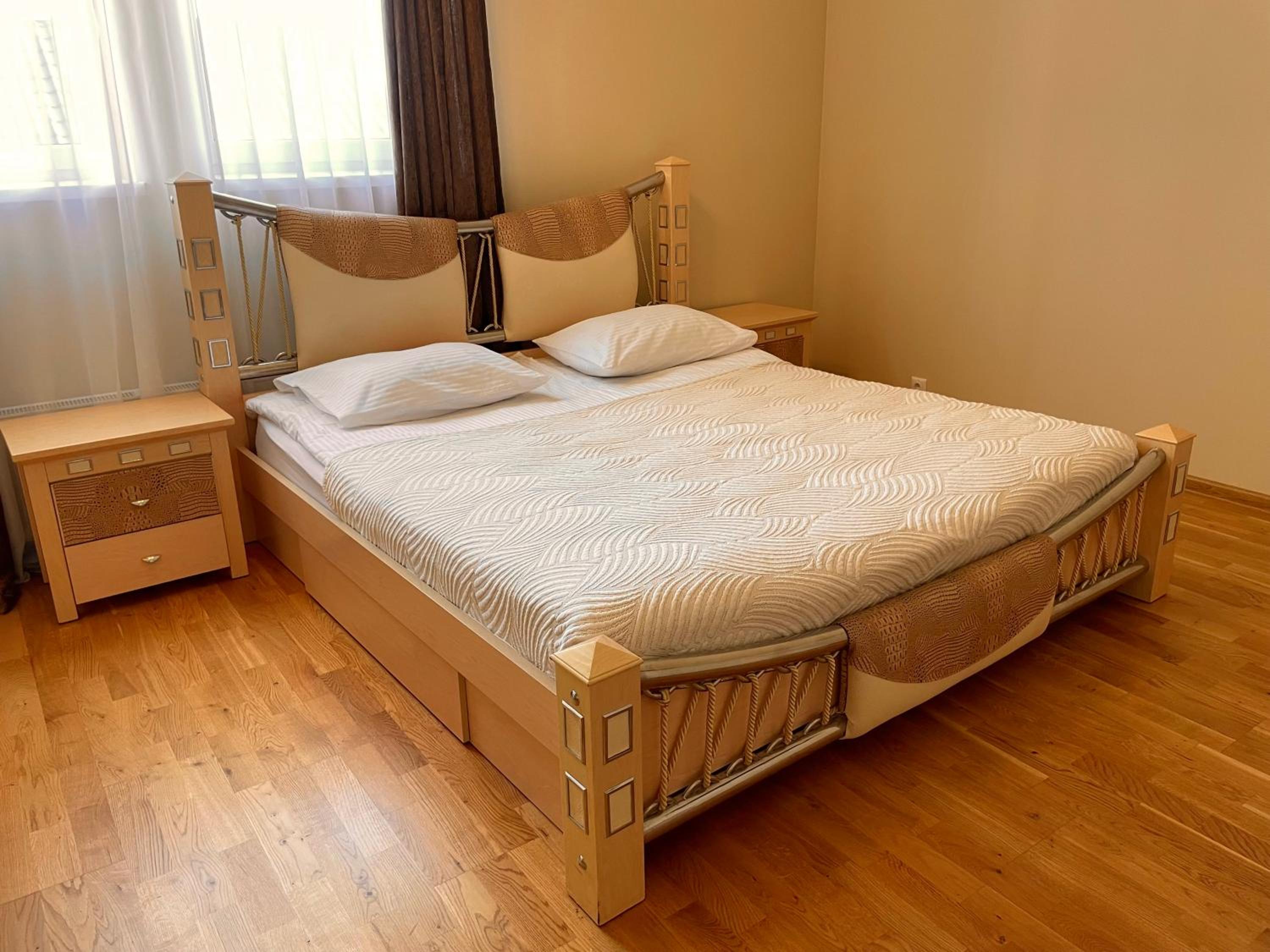 Double Room - Photo 1