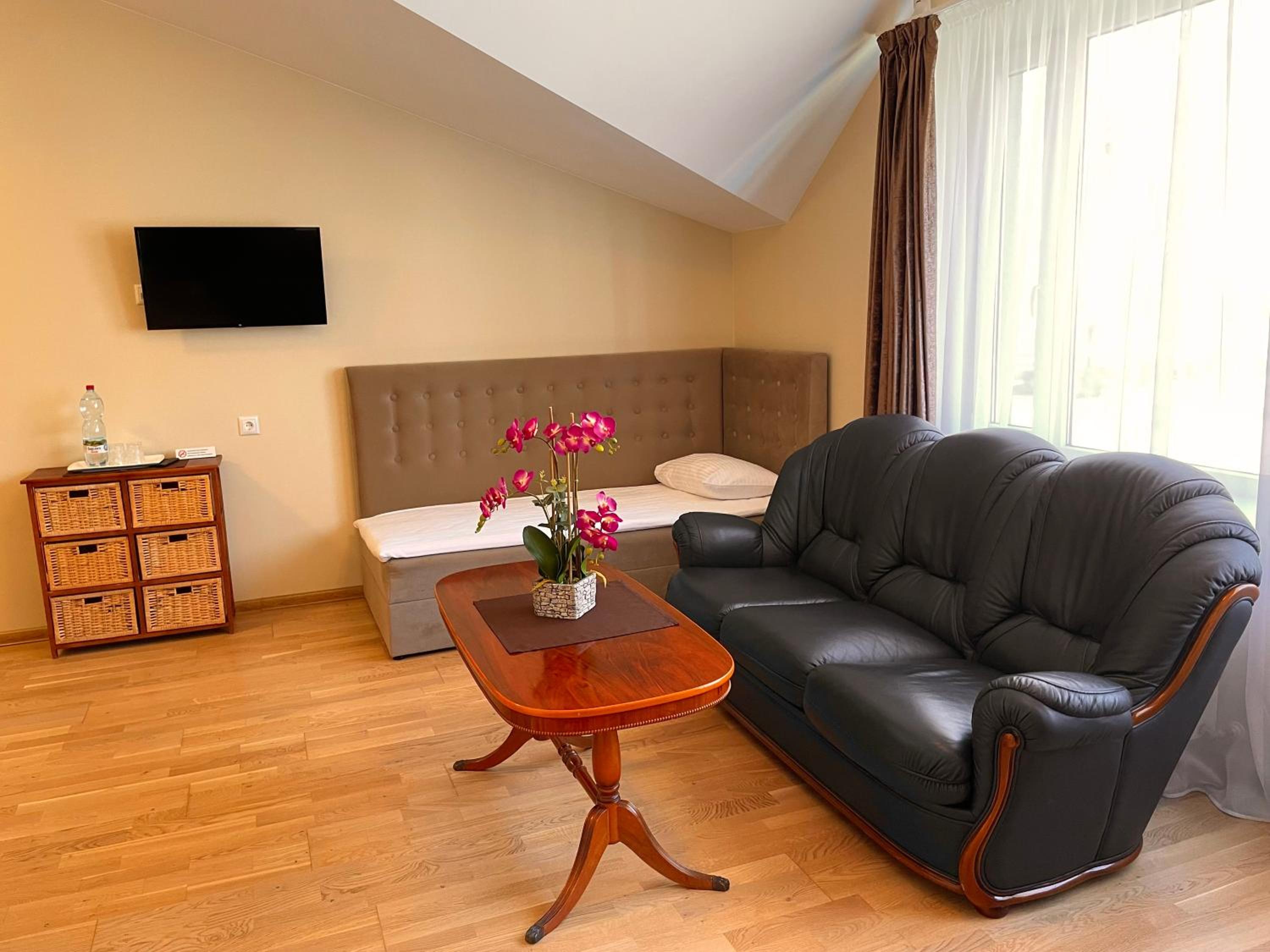 Triple Room - Photo 2