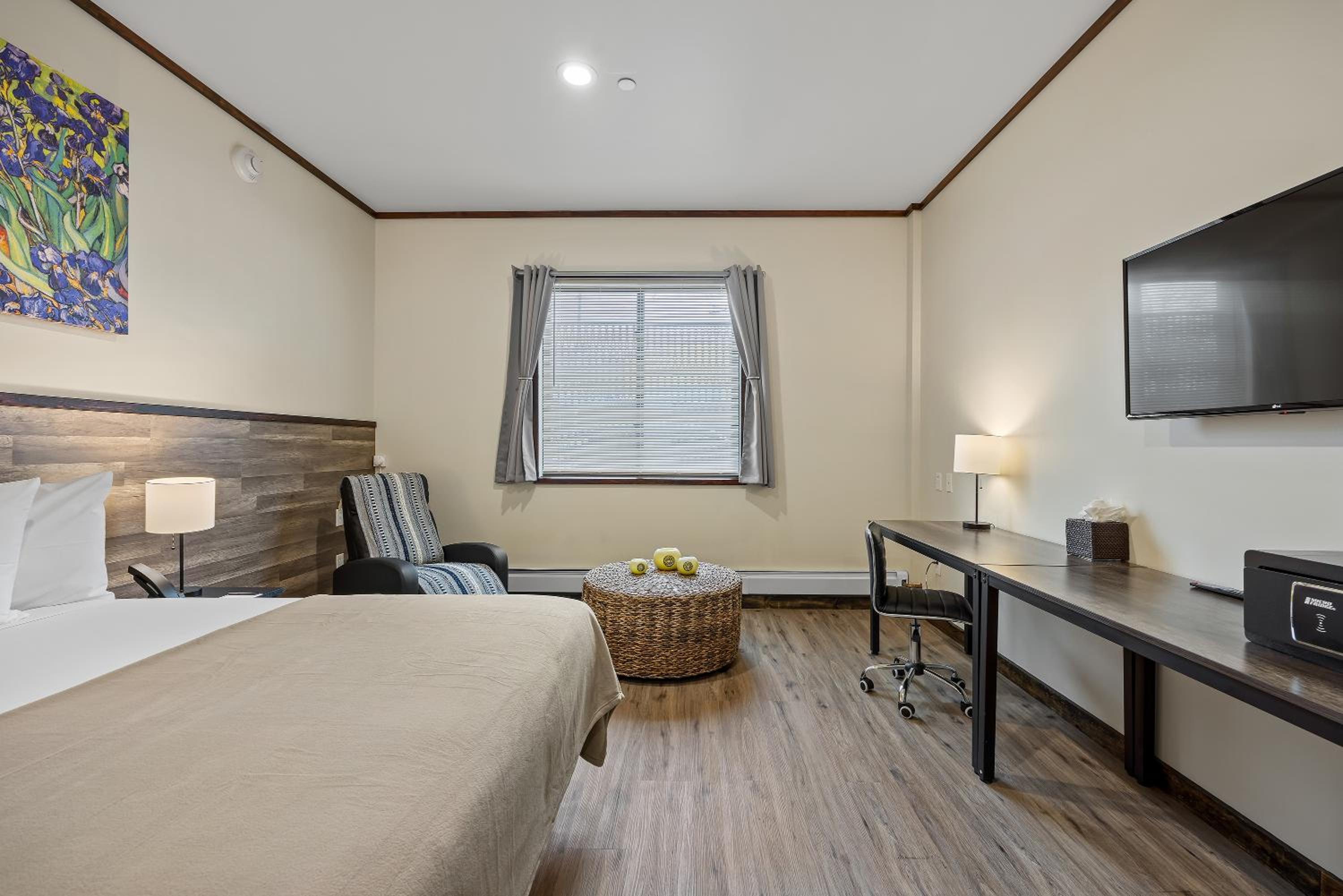 Superior King Room - Photo 1