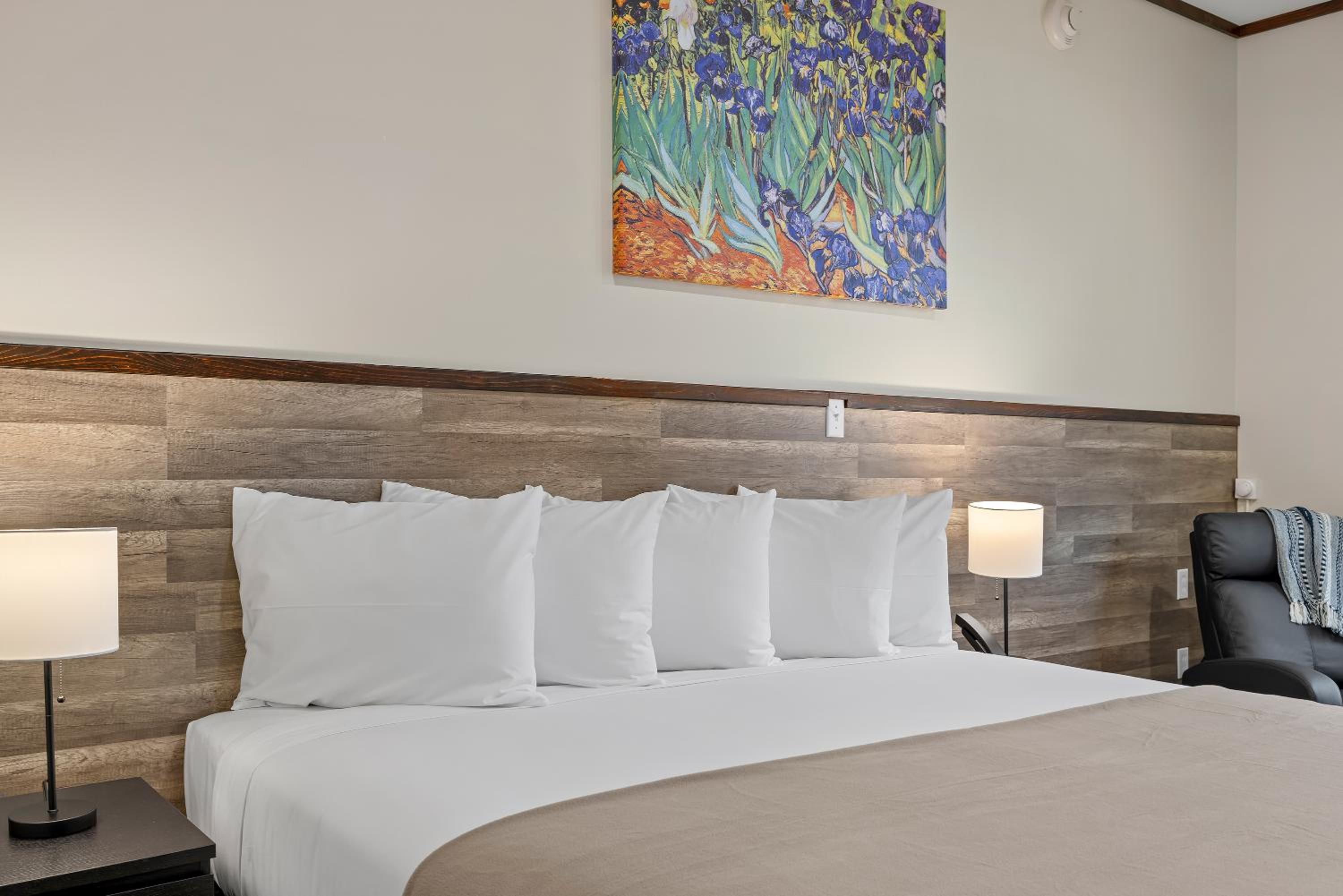 Superior King Room - Photo 4