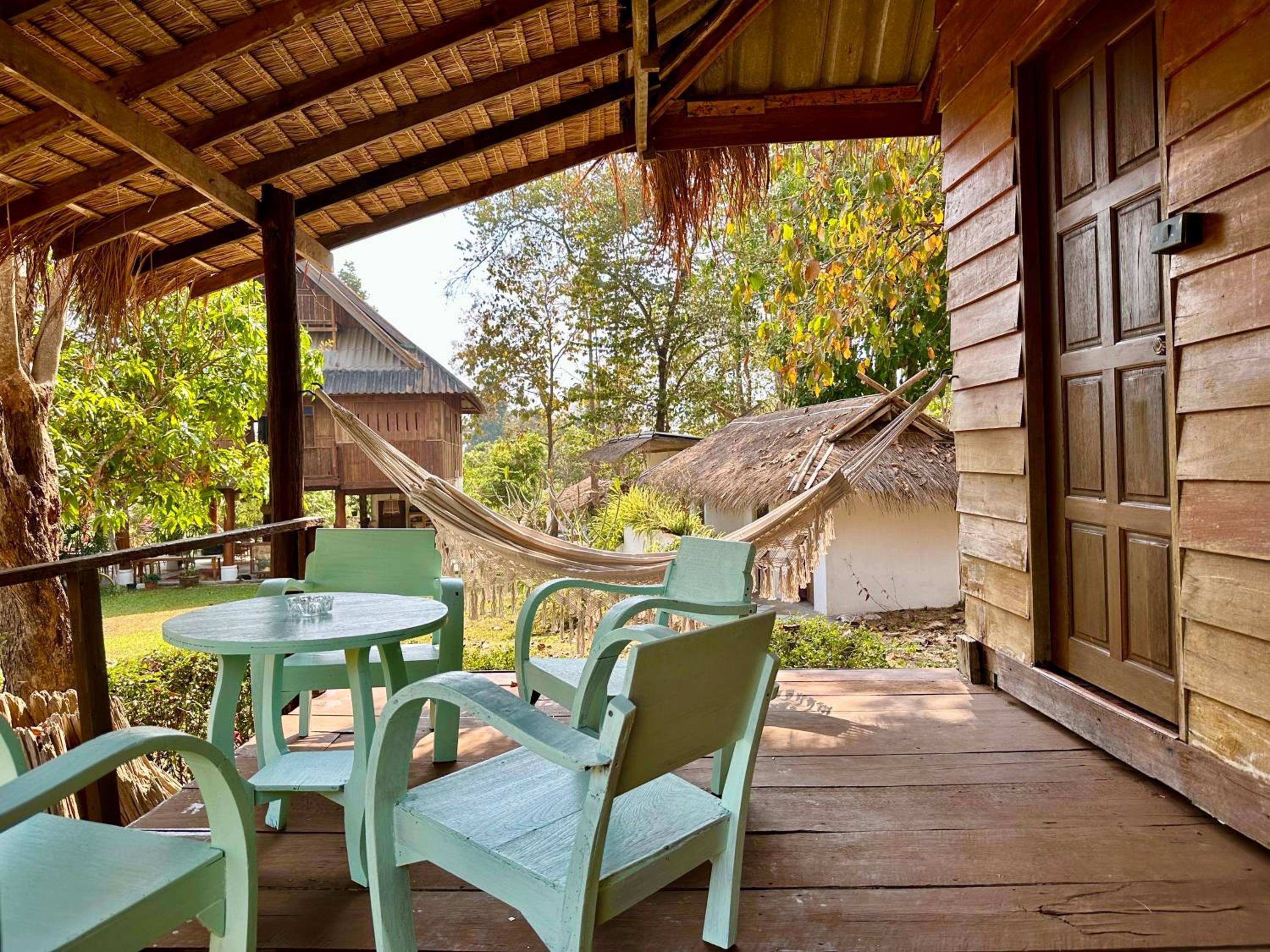 Family Room with Garden View - Photo 1