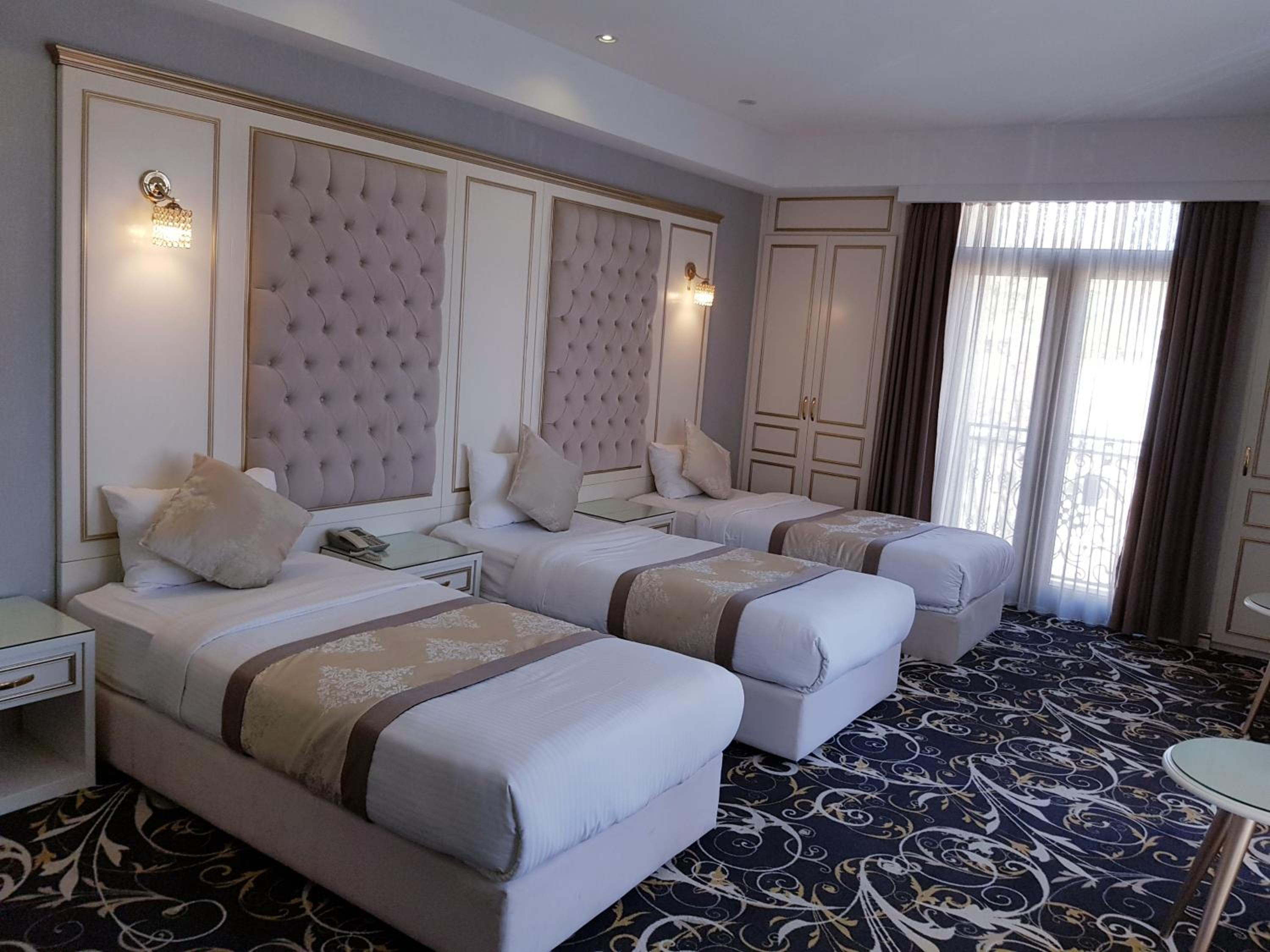 Standard Triple Room - Photo 7