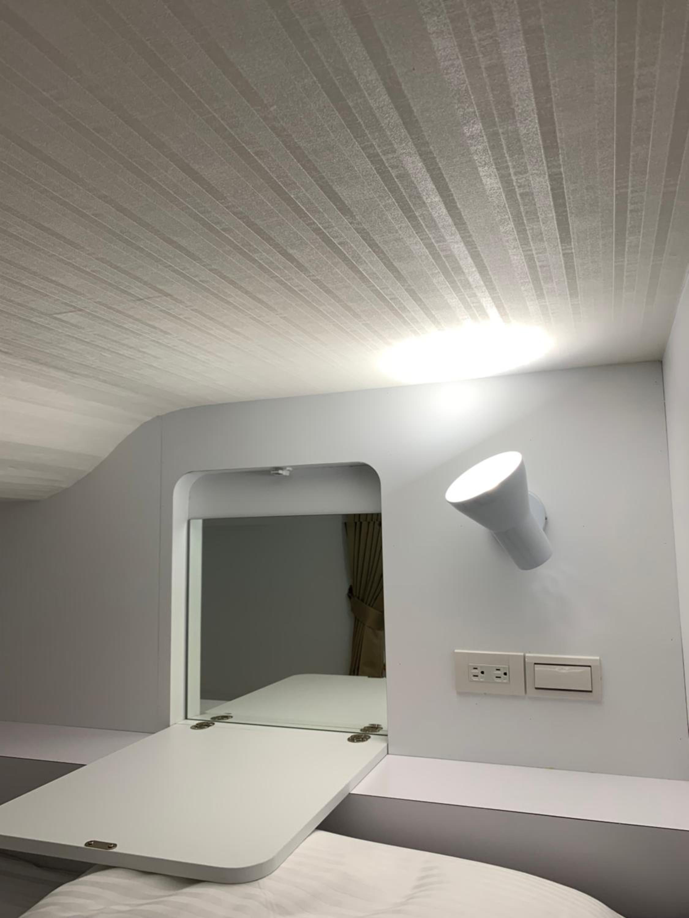 Bed in 10-Bed Mixed Dormitory Room