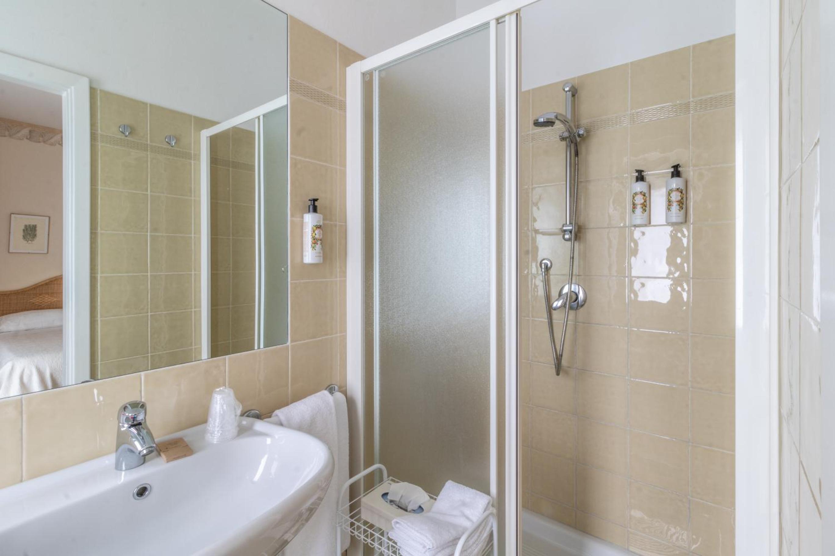 Triple Room with Balcony photo 2