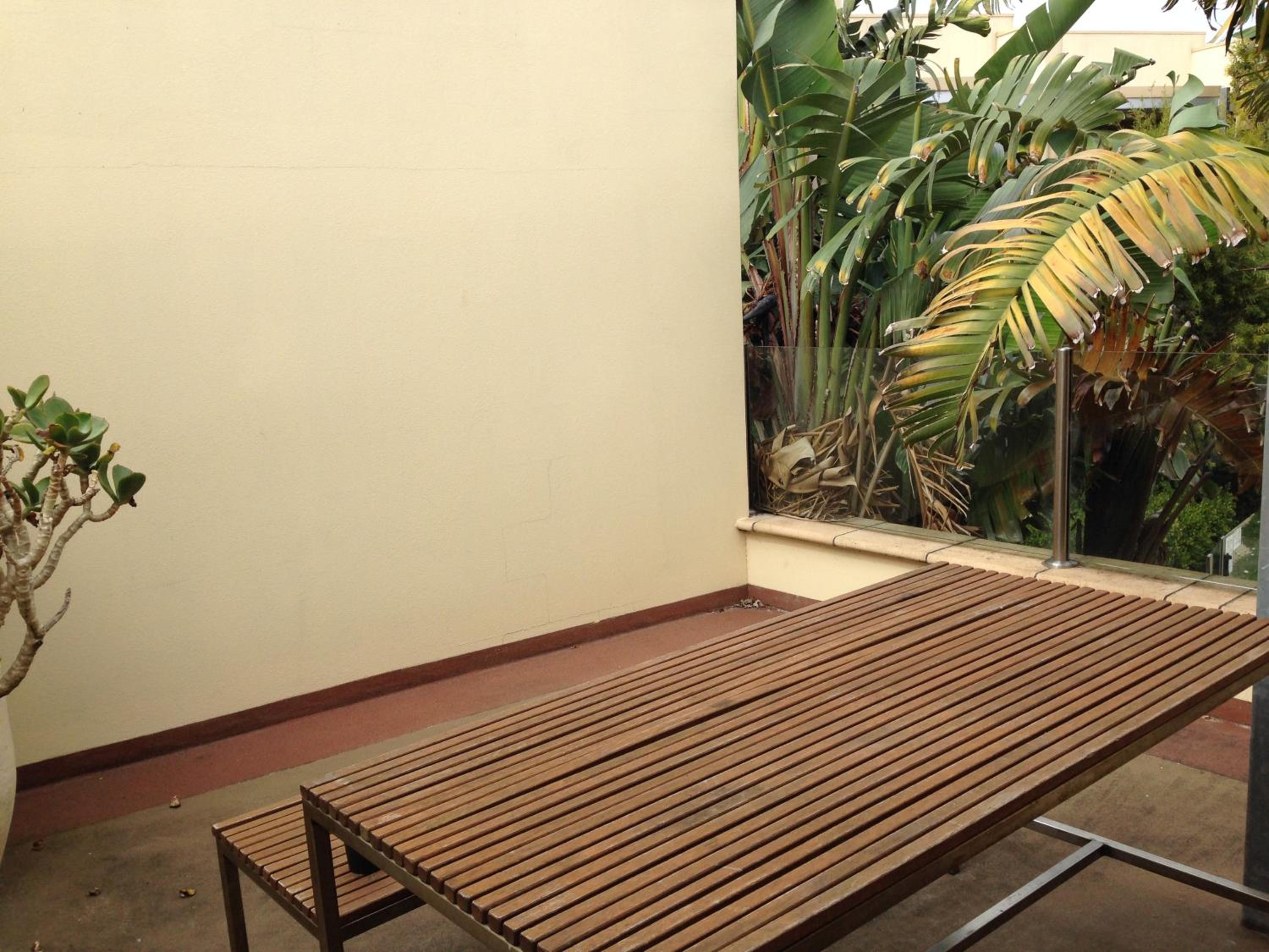 Poolside Mezzanine photo 2