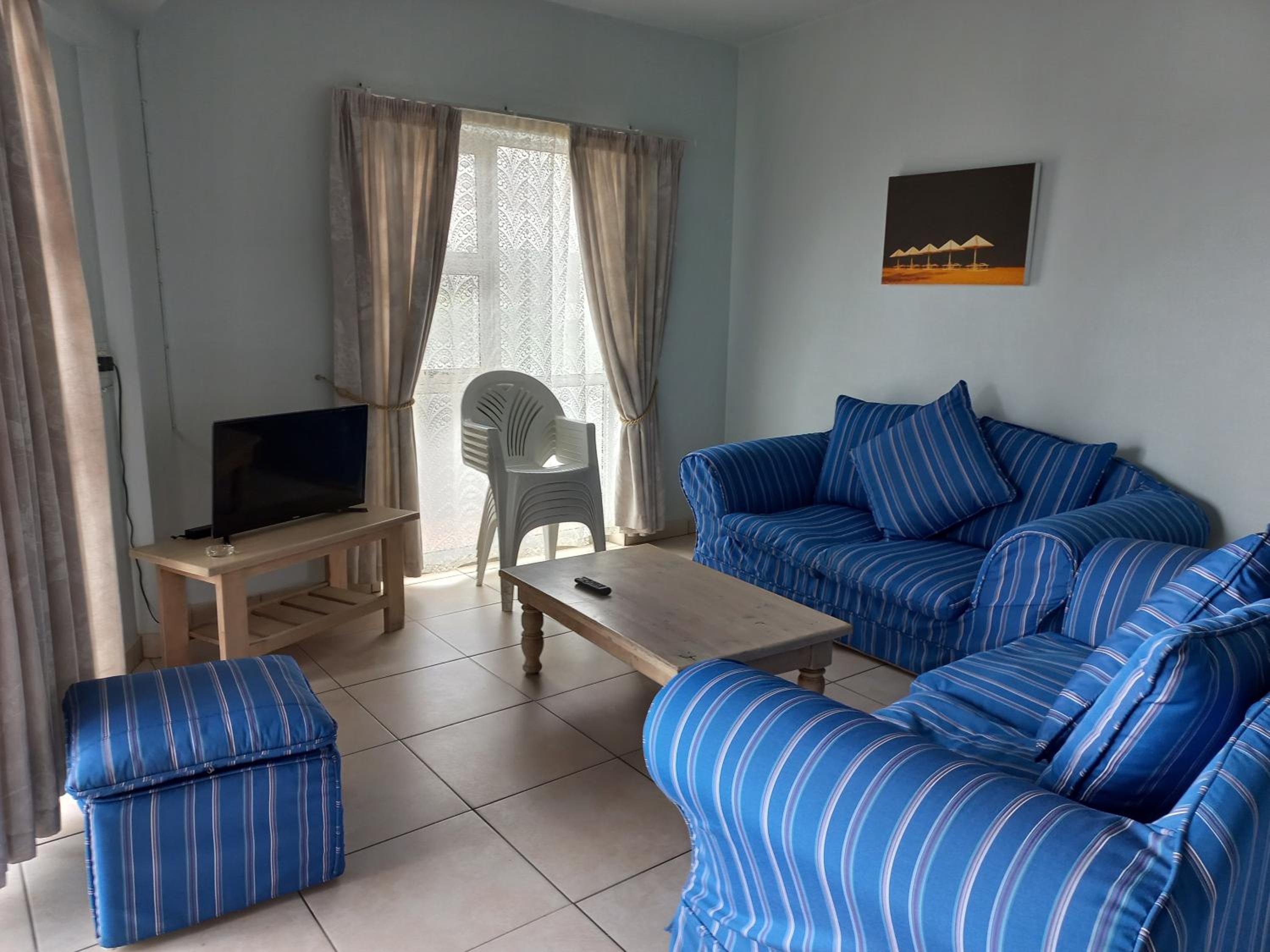 Apartment with Balcony photo 1