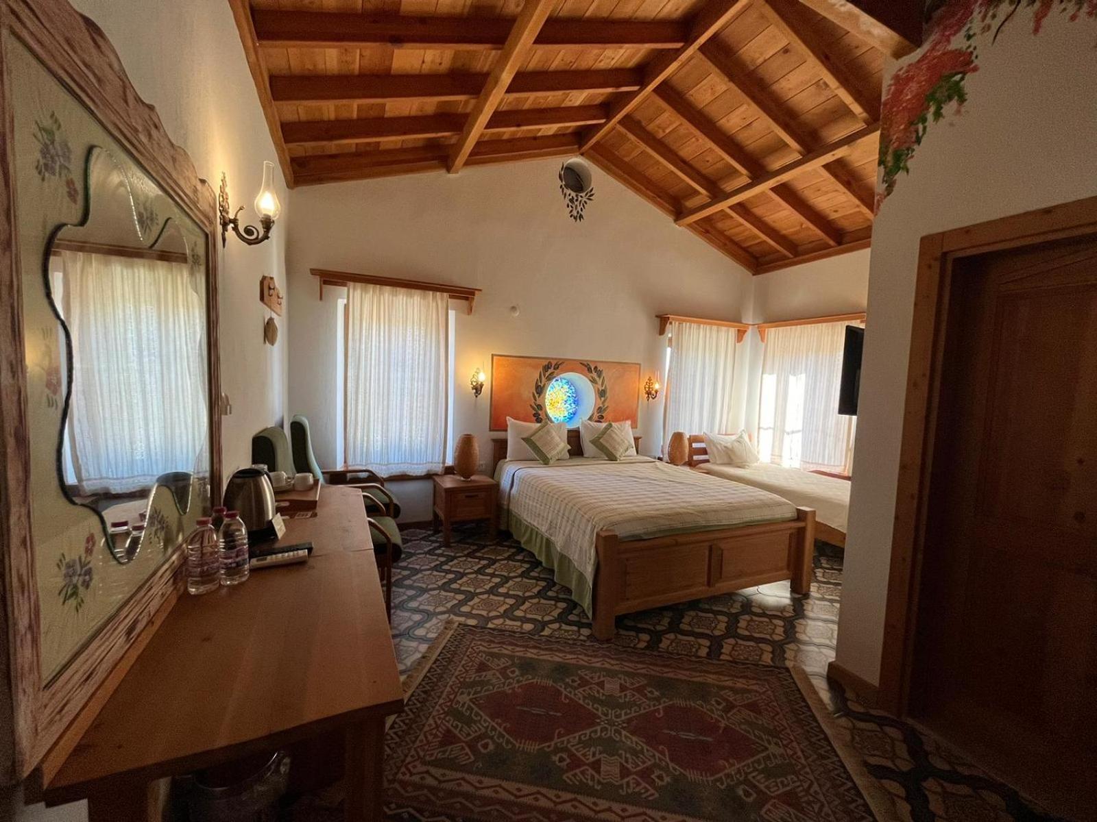 Standard Triple Room - Photo 1