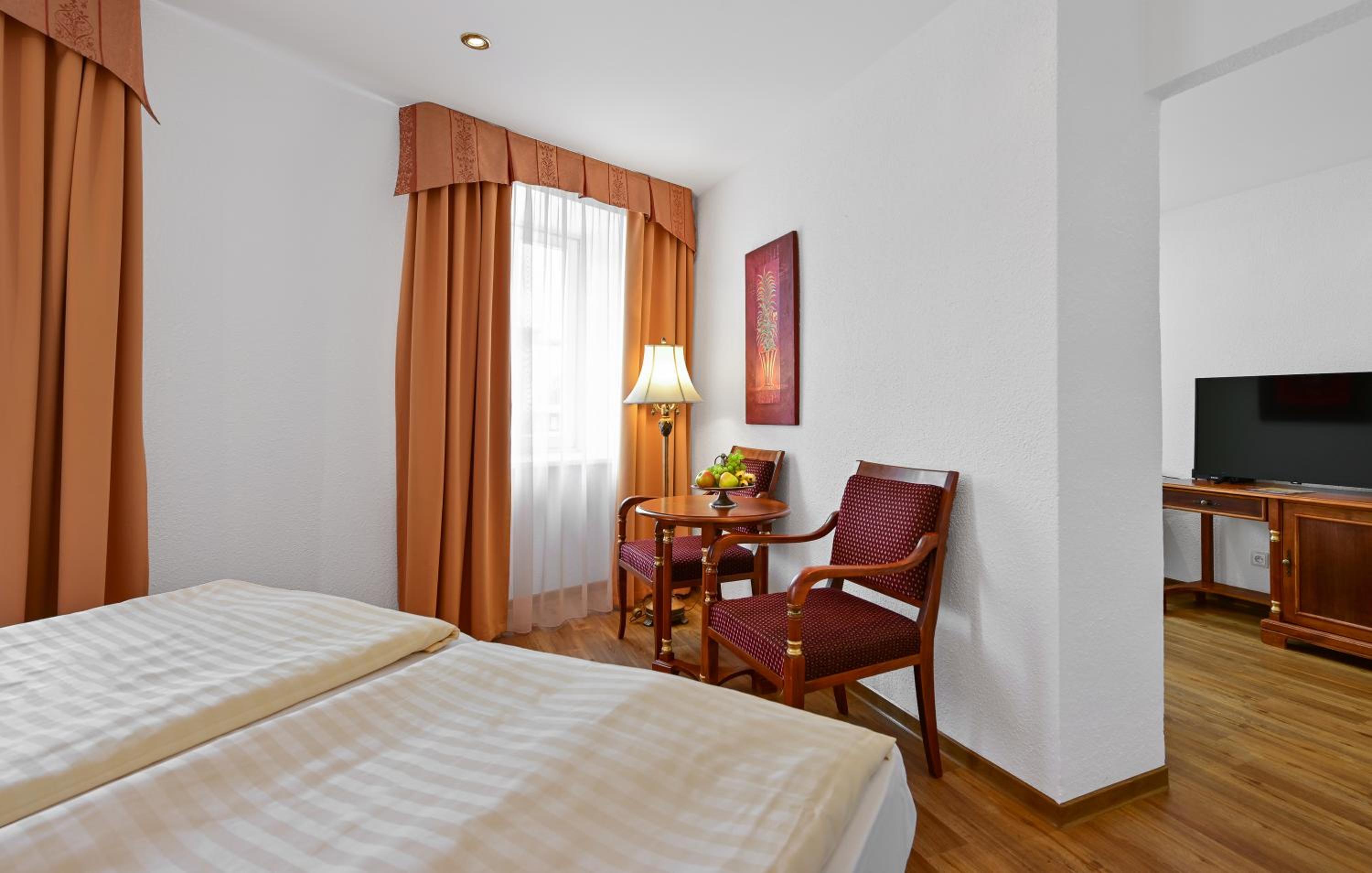 Deluxe Triple Room - Photo 4